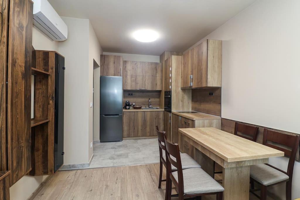 Cherkovna Residence Apartment plus GARAGE !!!