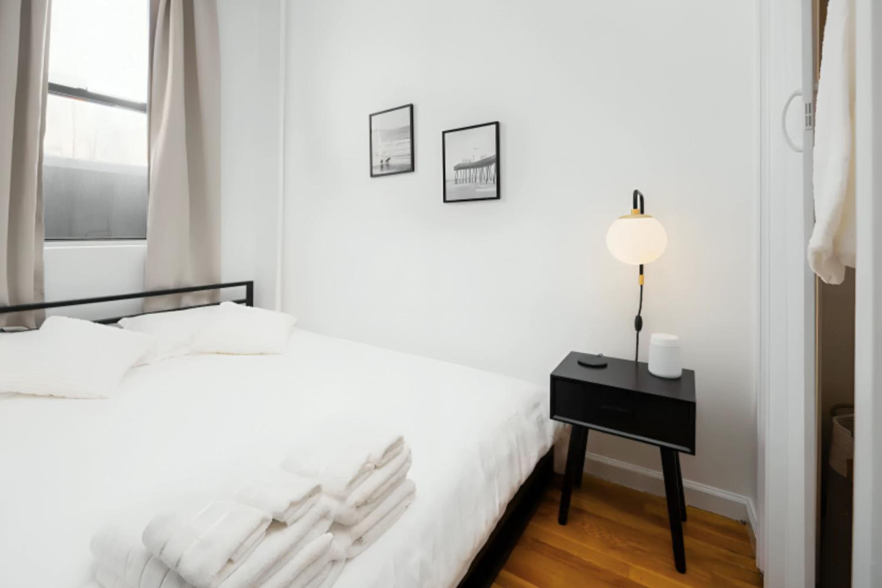 Cozy Classic Park Slope 1BD, nr Prospect Park view 2