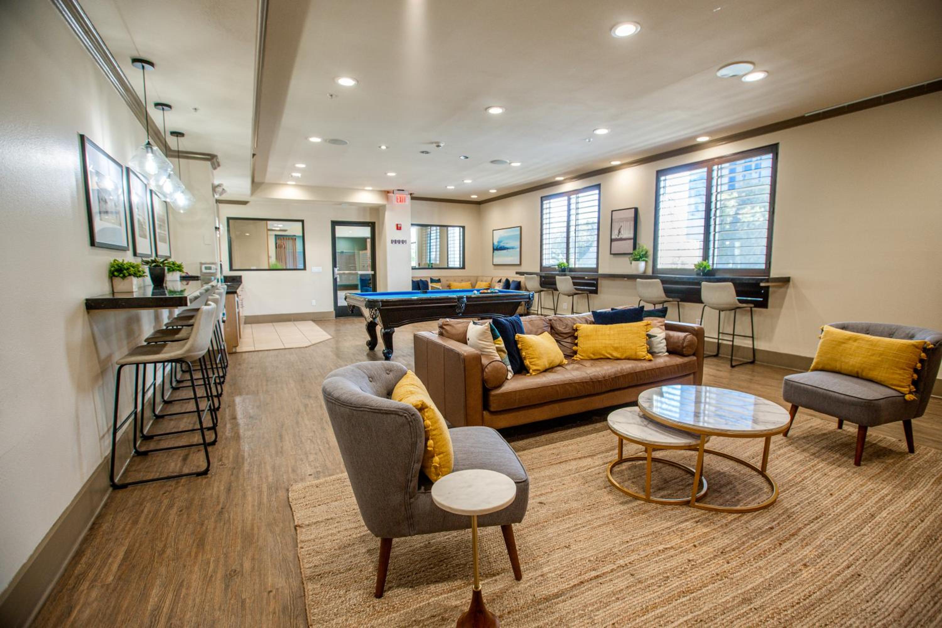 lounge