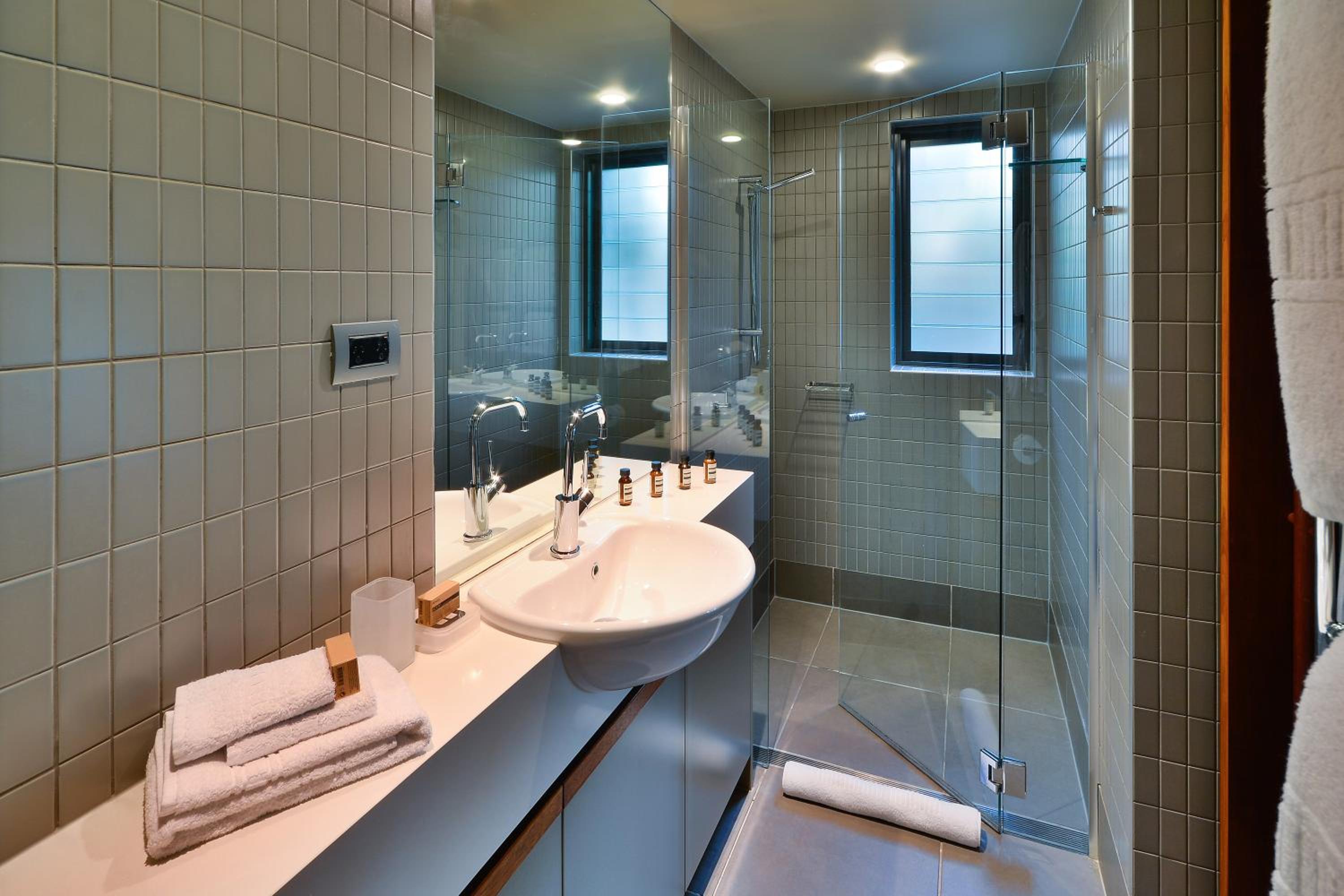 Yacht Club Villas on Hamilton Island by HIHA view 3