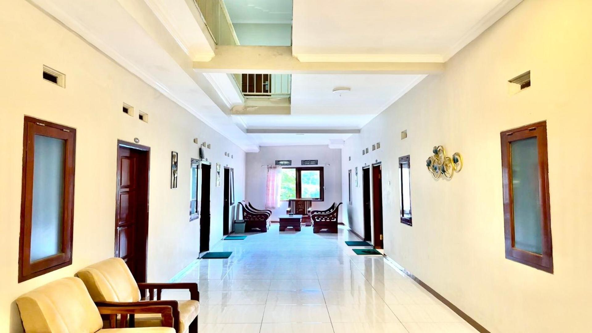 Guest House Nusa Indah Batu Malang view 3