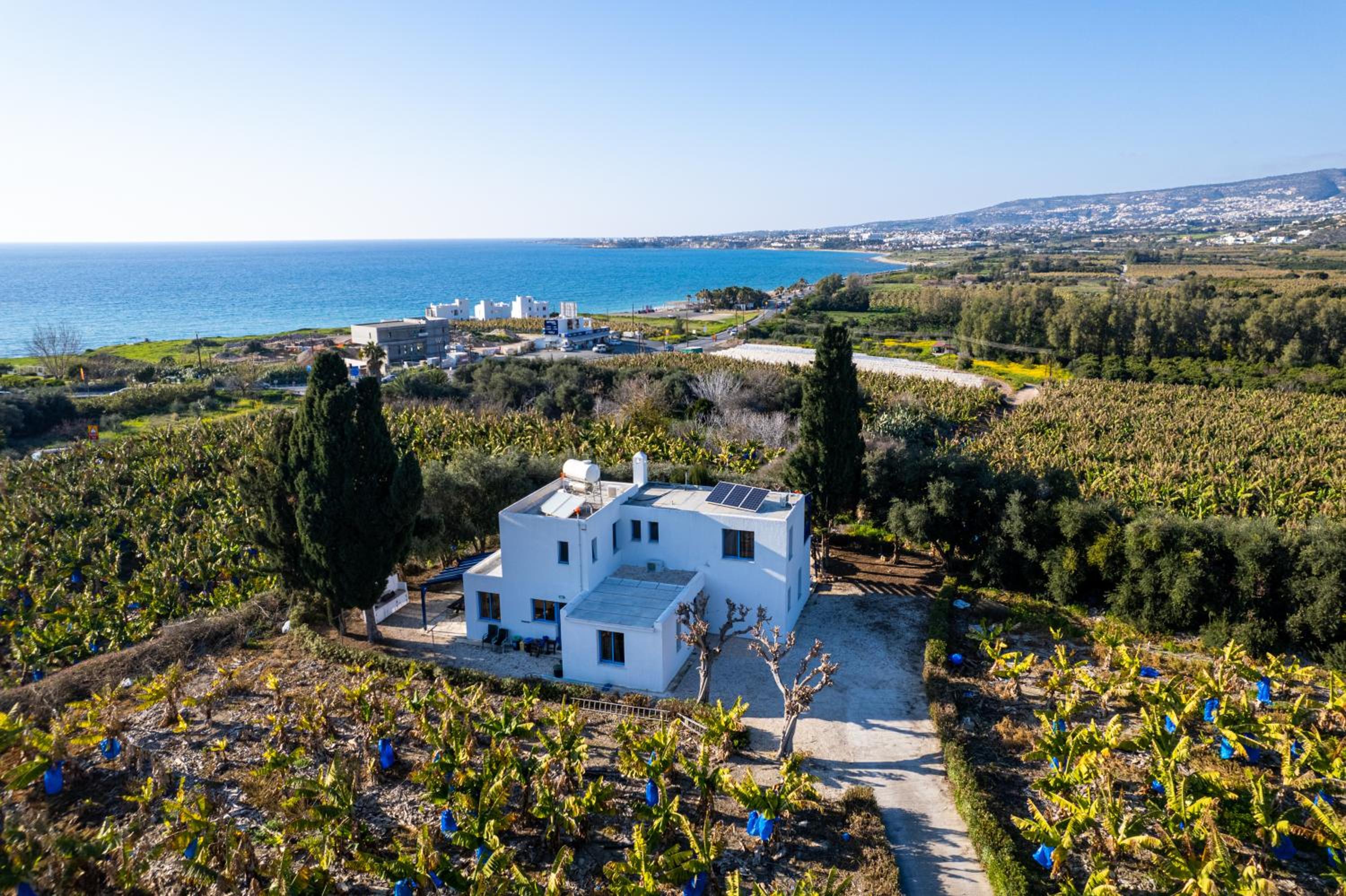 Blue Waves Villa by Nomads