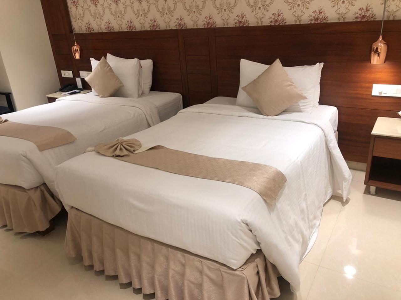 Hotel the Plaza — photo 16