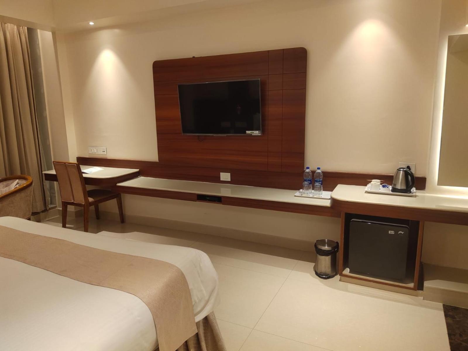Hotel the Plaza — photo 36