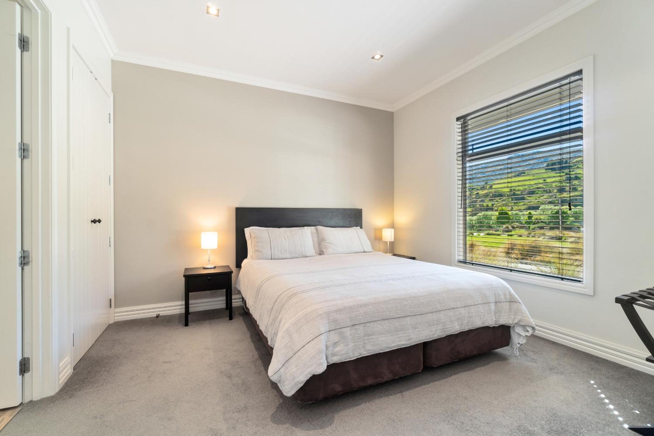Valley Villa - Cardrona Holiday Home view 3