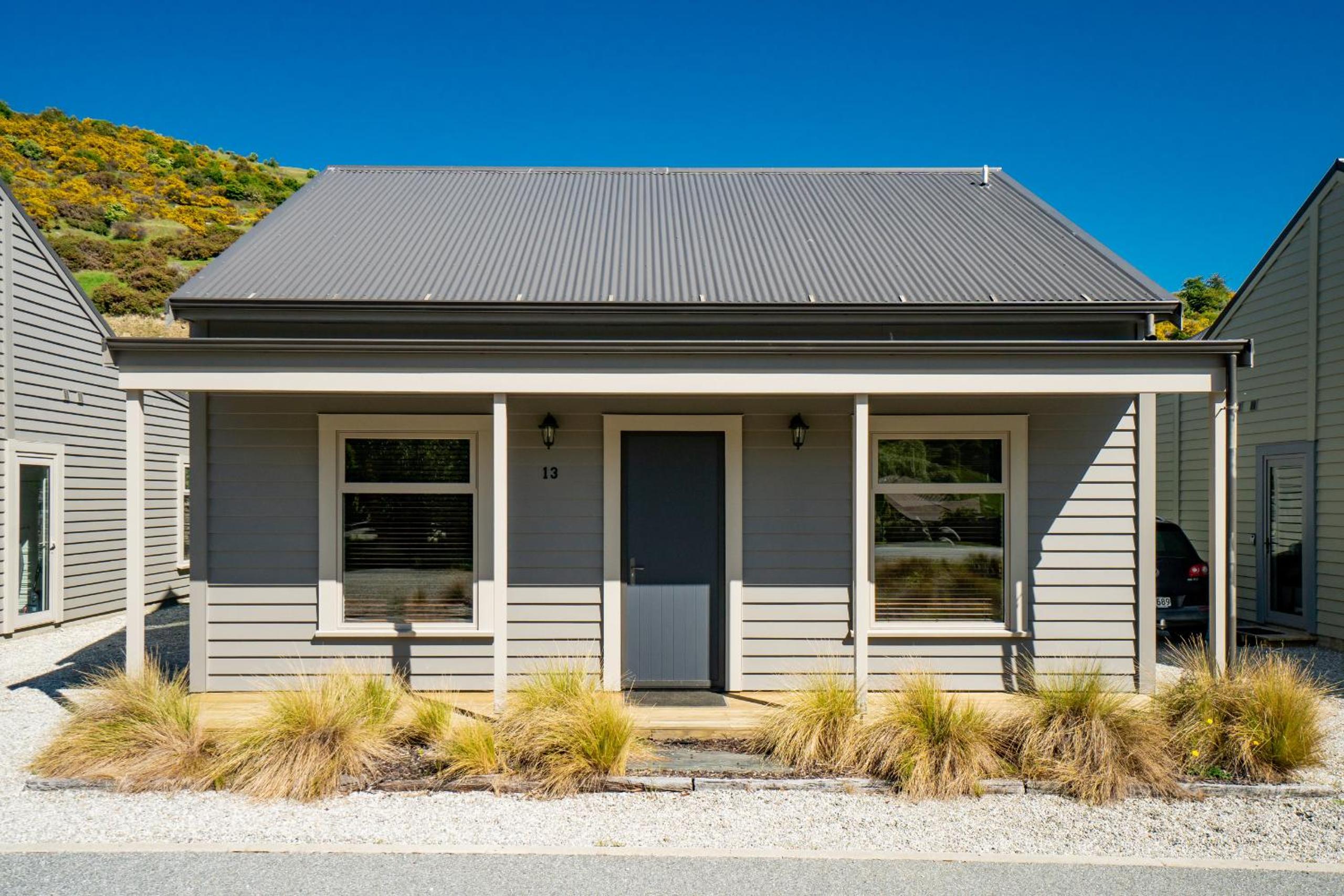 Valley Villa - Cardrona Holiday Home view 2