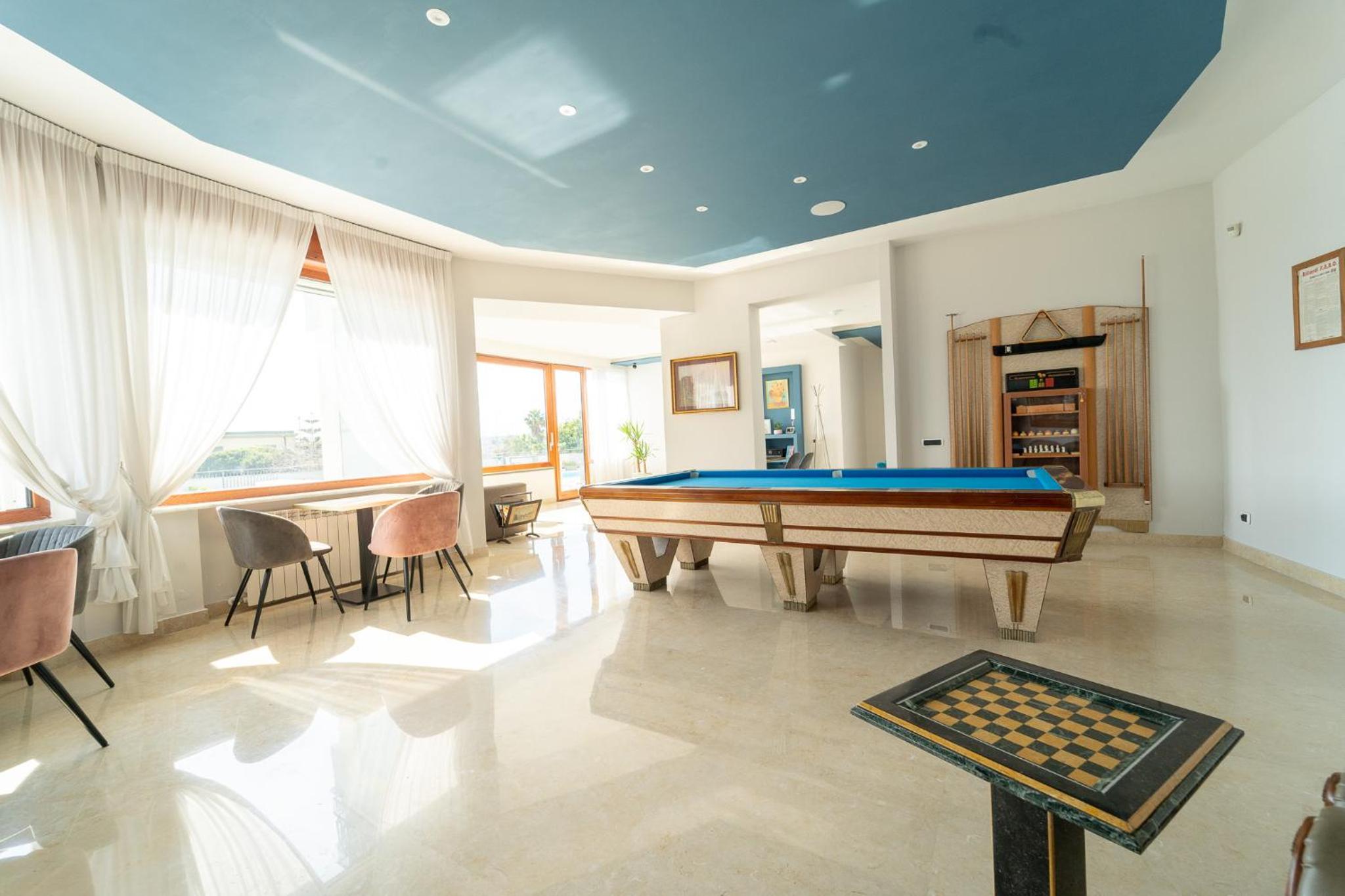 lounge