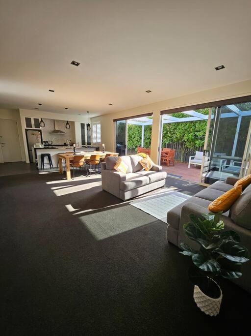 Golden Sands Beachside Cottage