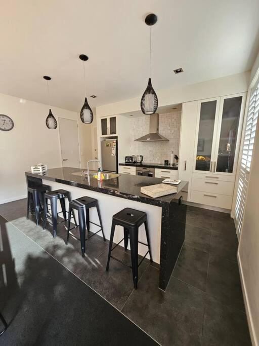 Golden Sands Beachside Cottage
