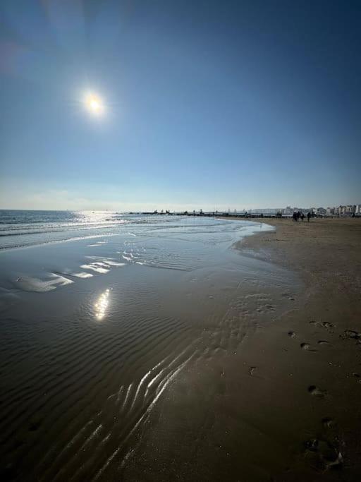 Beach House Nettuno view 3