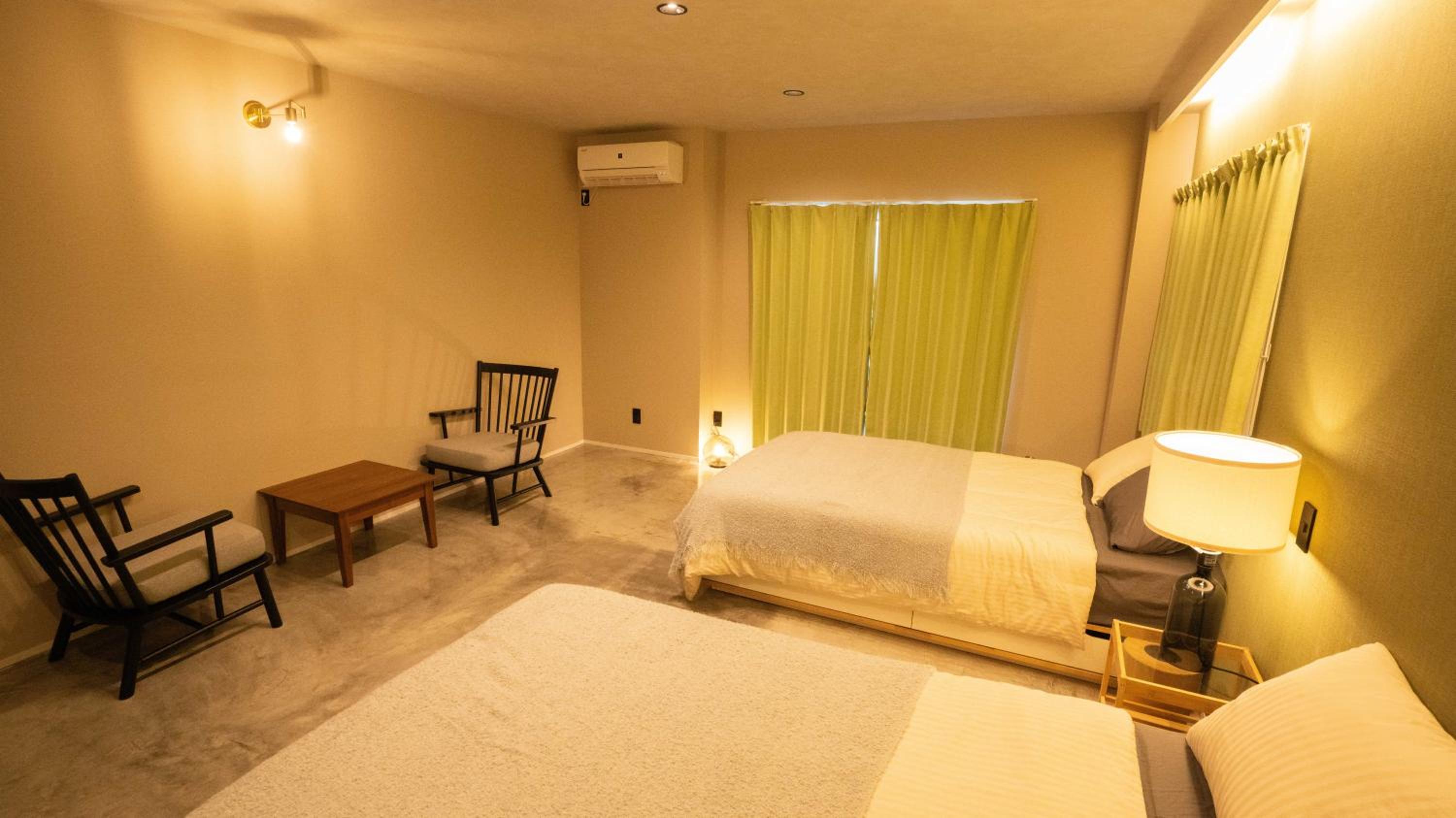 Hotel Re:Plug