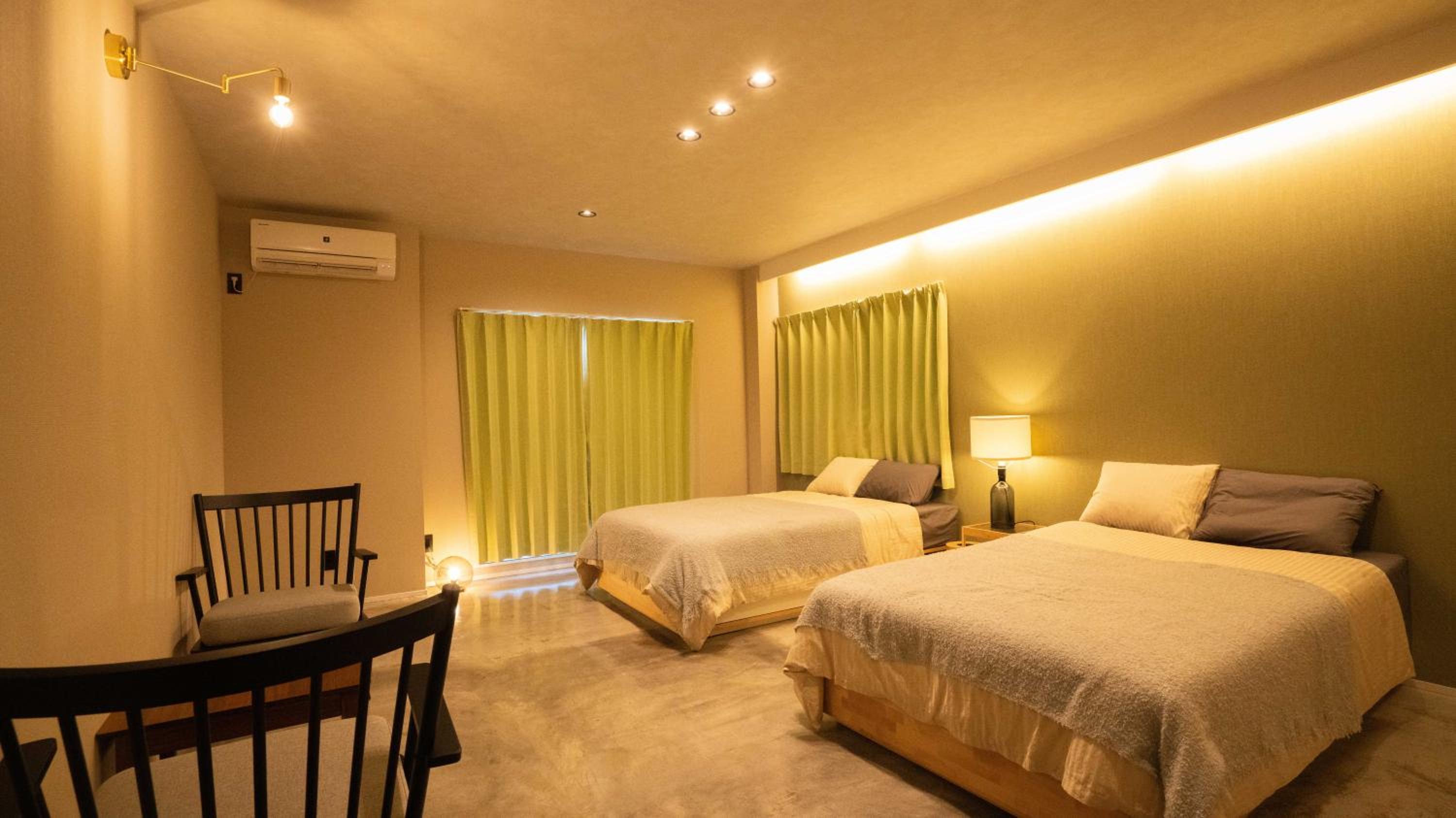 Hotel Re:Plug