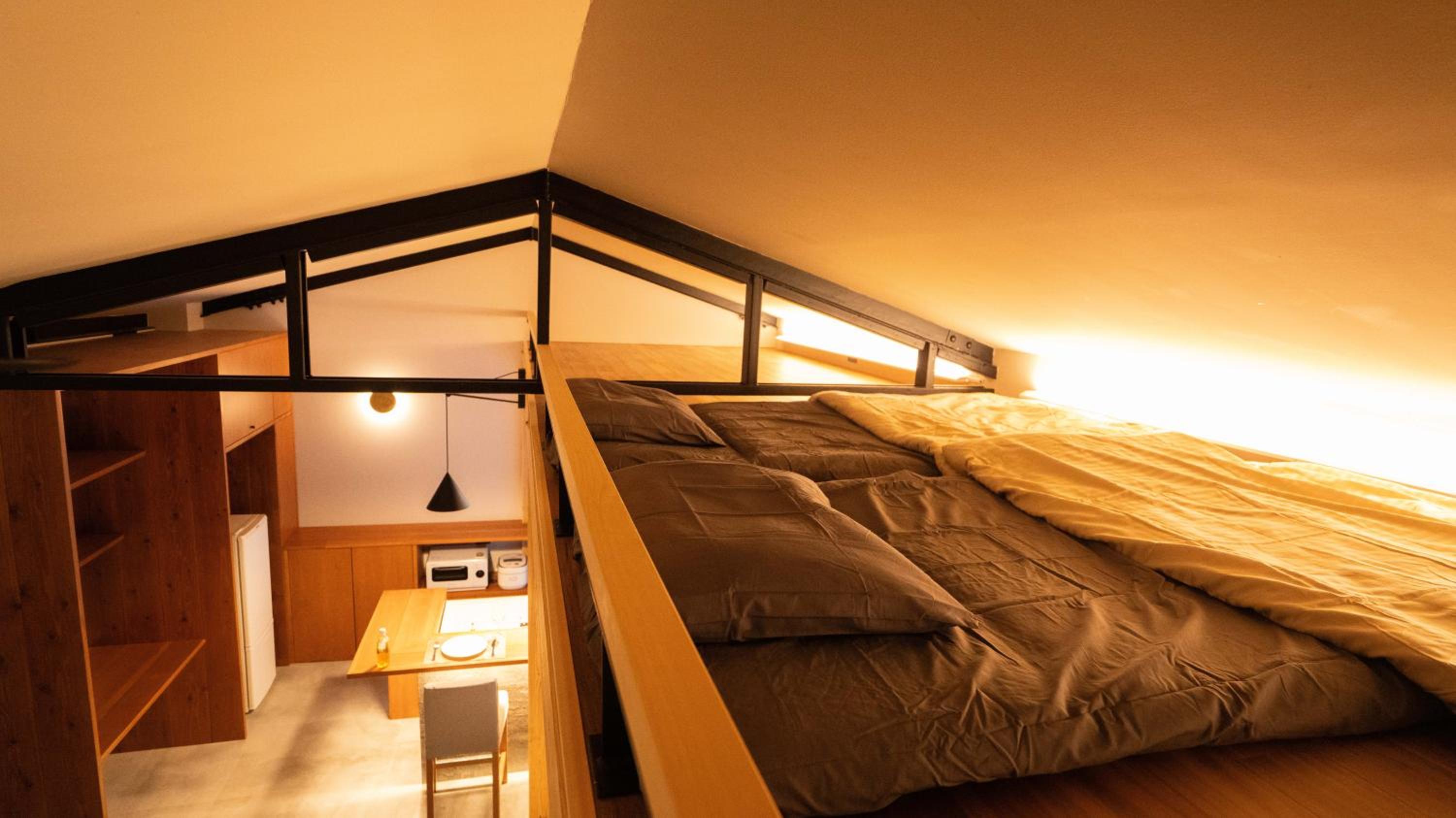 Hotel Re:Plug