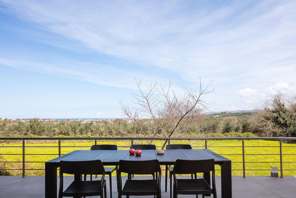 Cyan Viewpoint House near Lake Kourna view 4