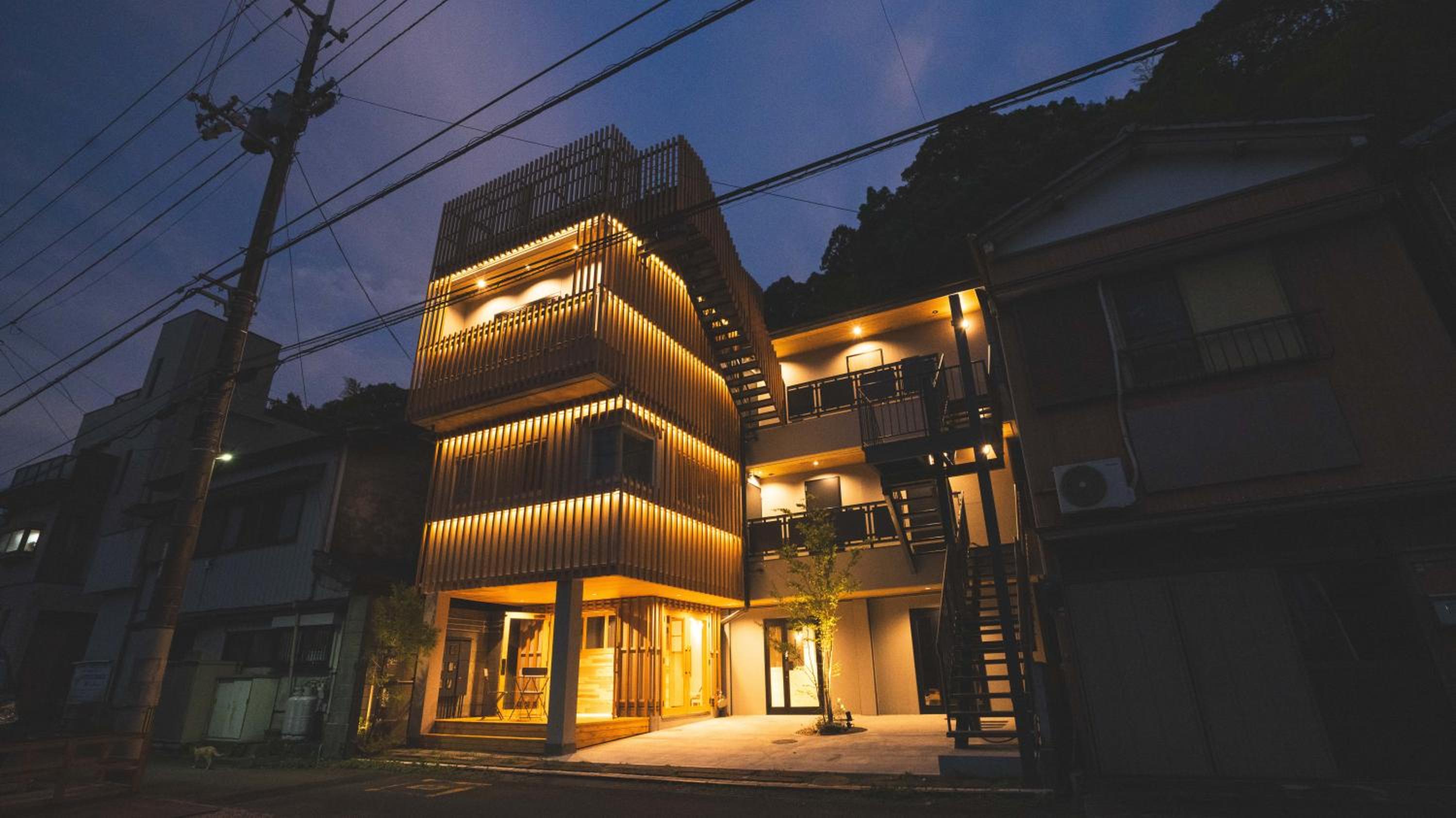 Hotel Re:Plug