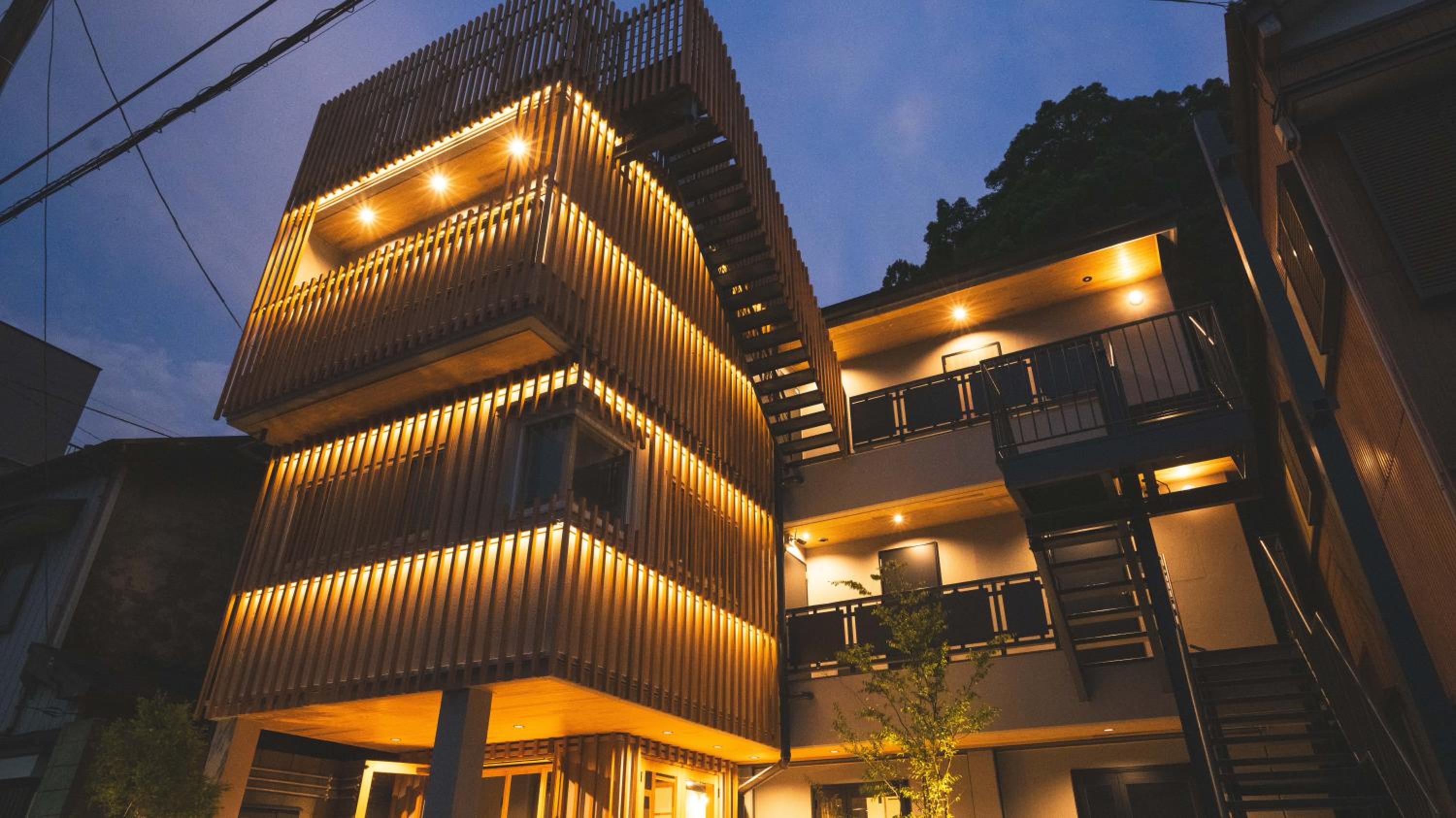 Hotel Re:Plug