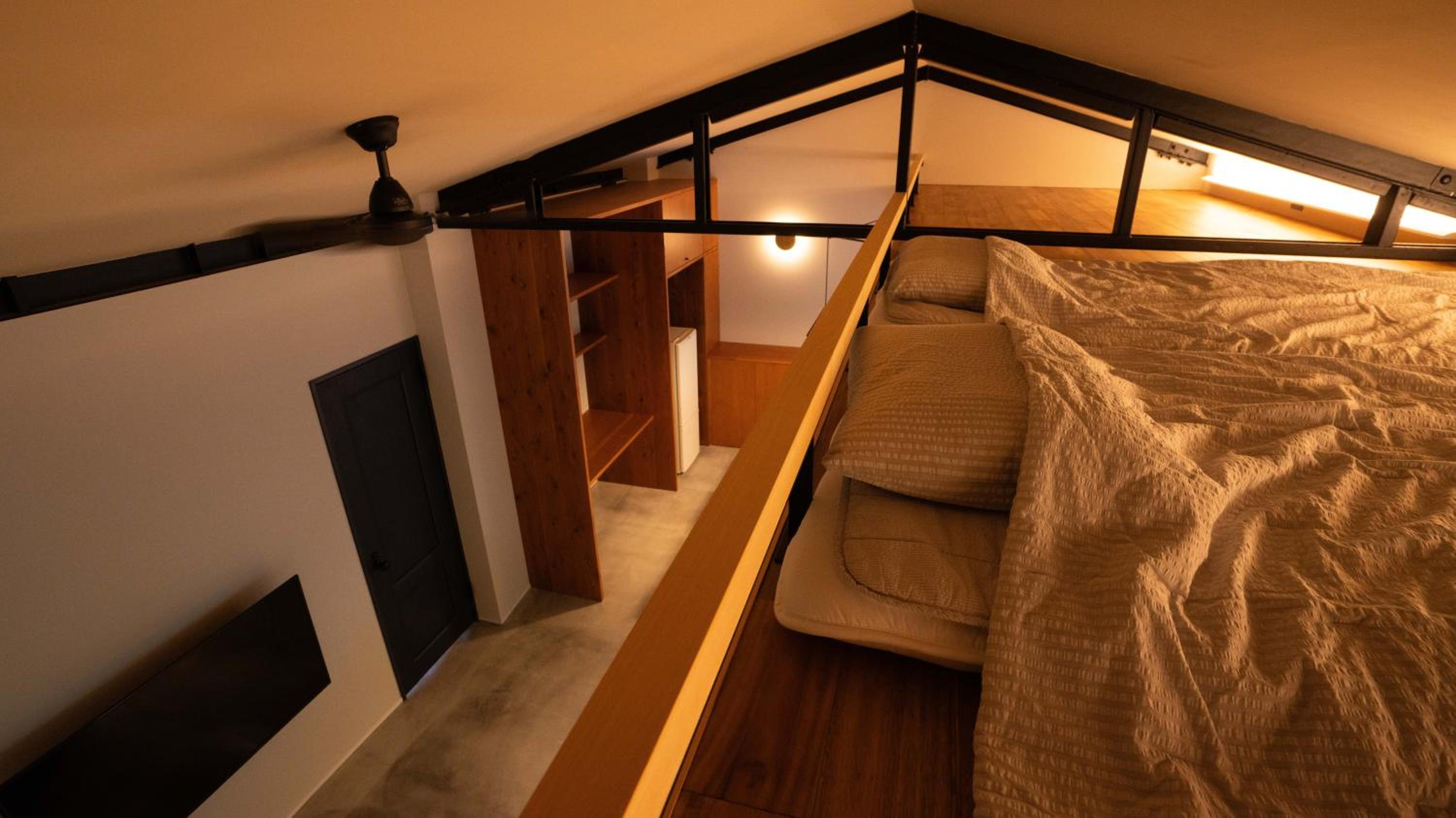 Hotel Re:Plug