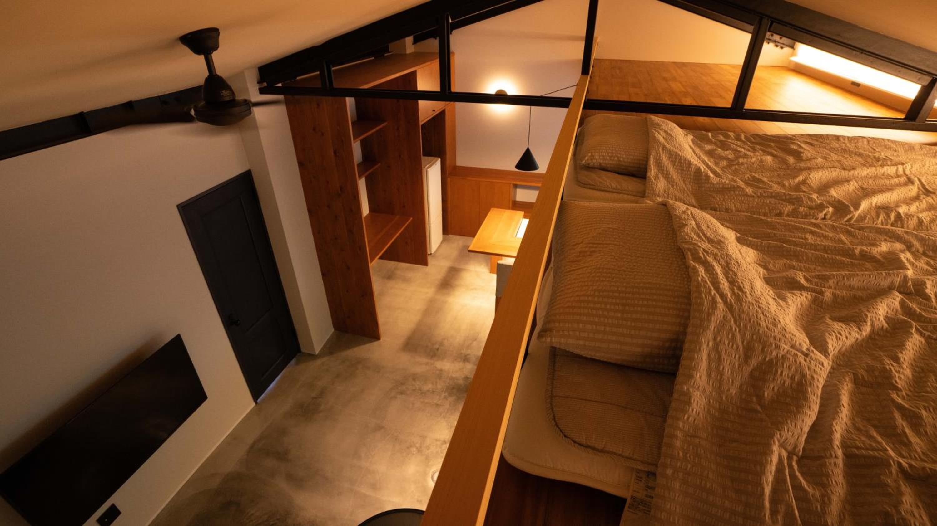 Hotel Re:Plug