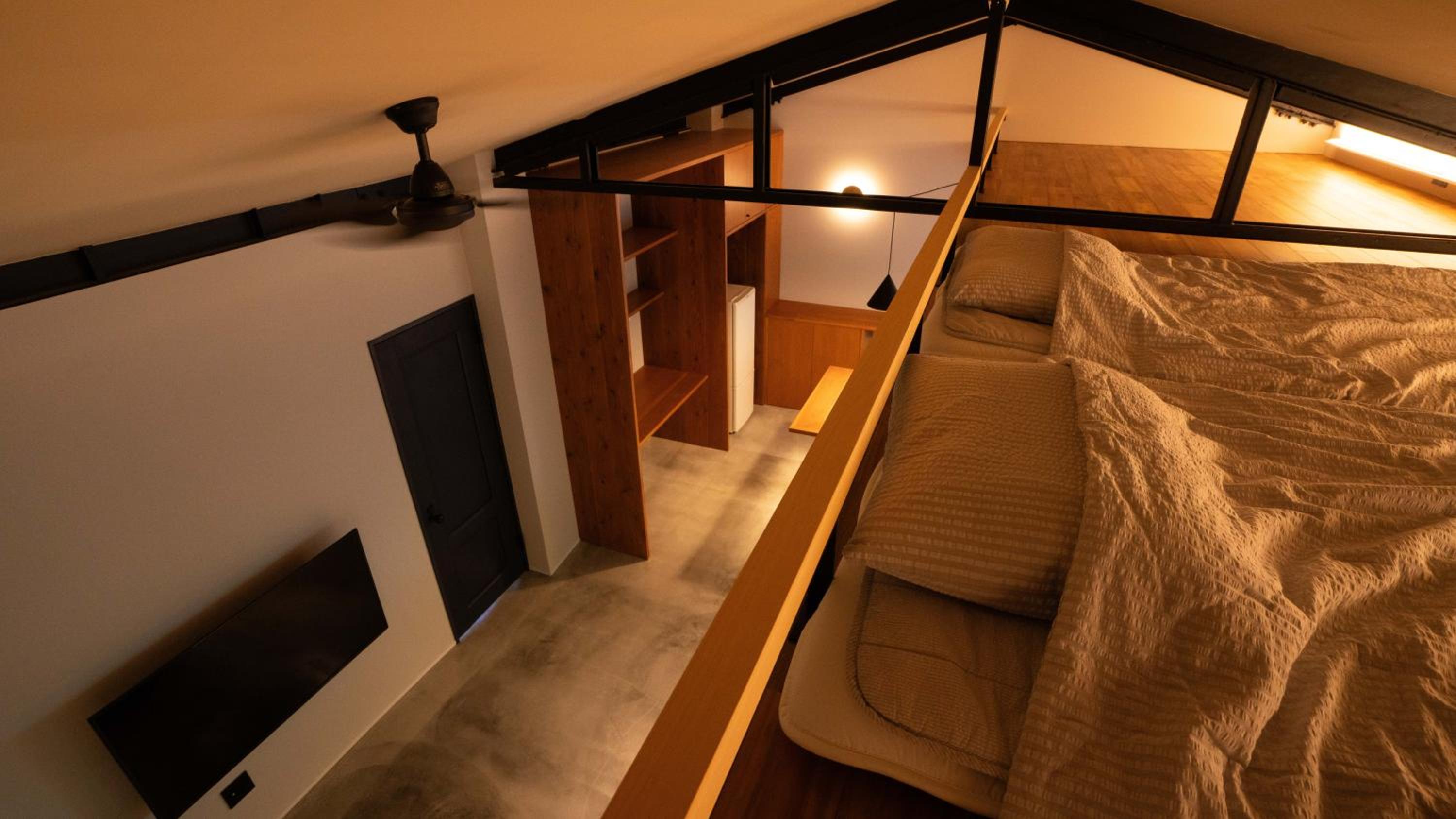 Hotel Re:Plug