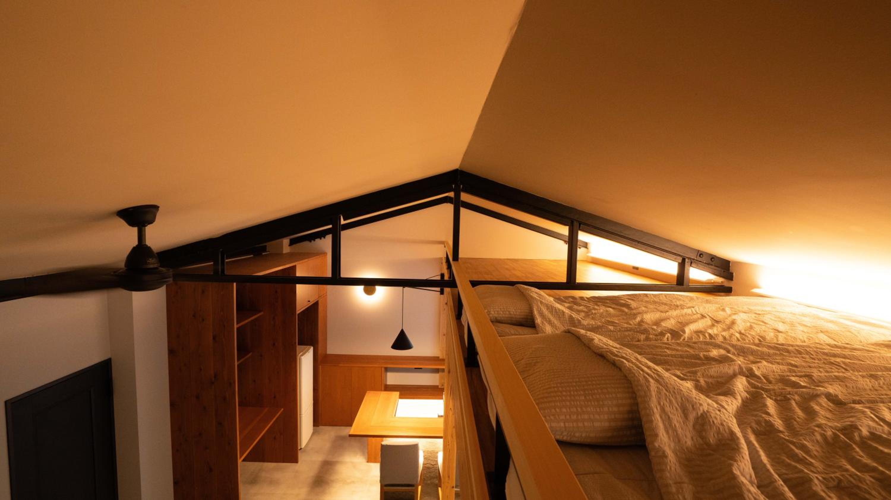 Hotel Re:Plug