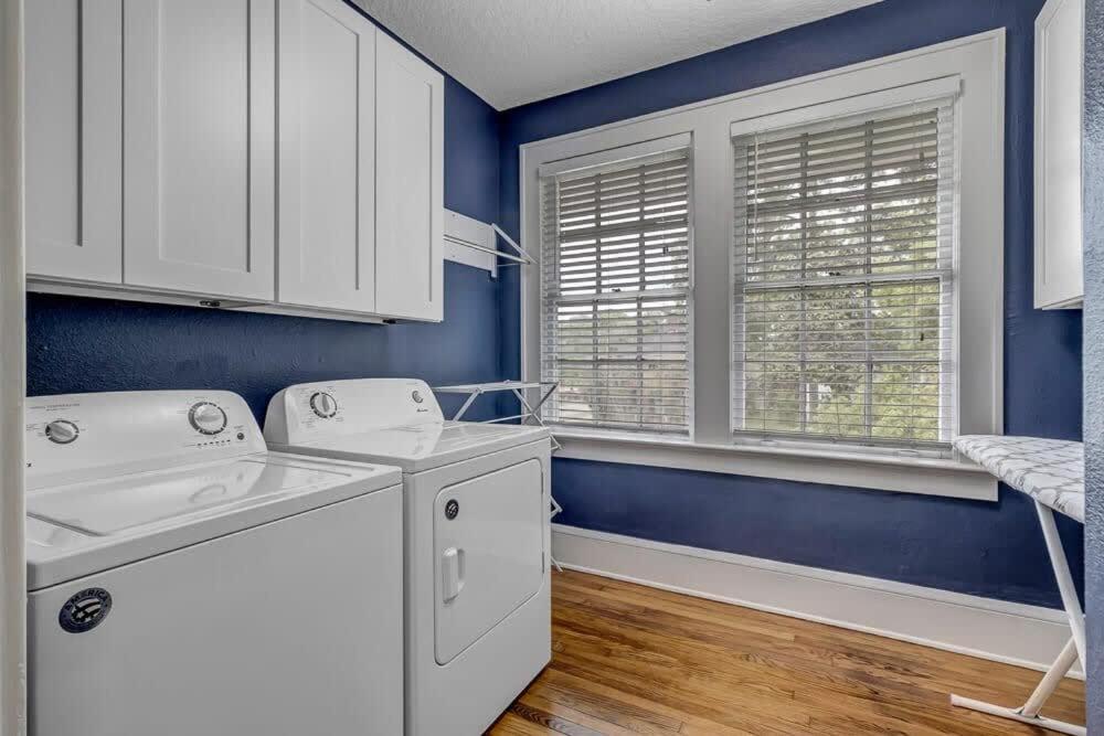Stunning and Cozy 4BR in Historic Avondale view 5