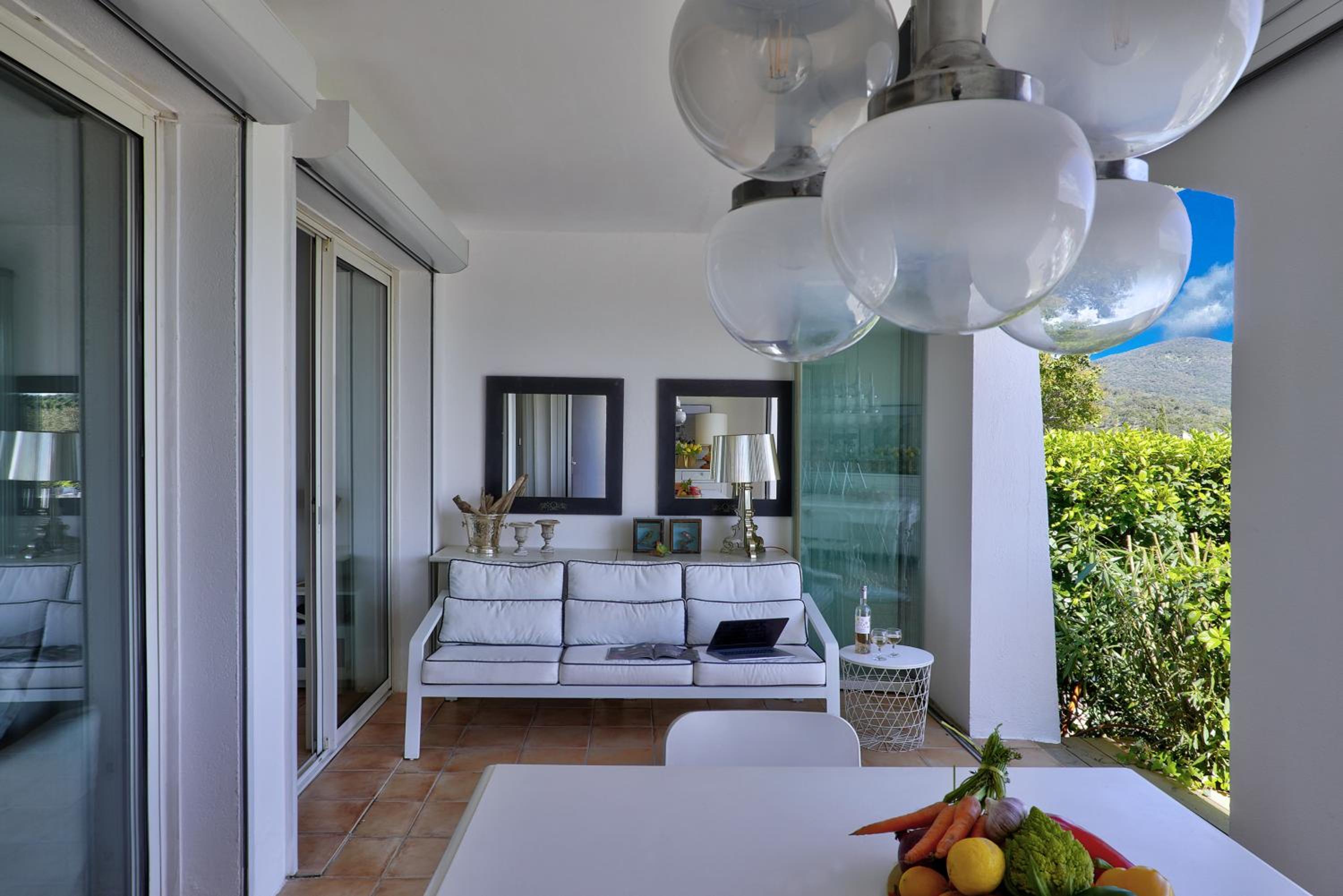 Les Bastides 30282