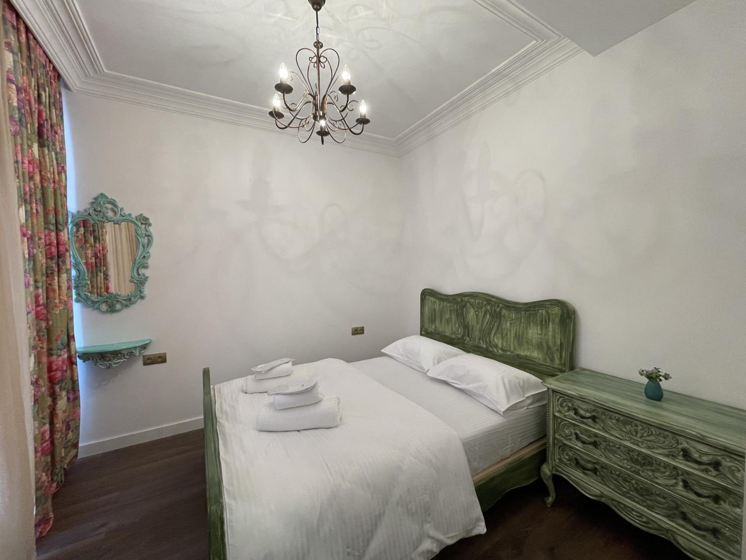 Picasso Apartment Kutaisi