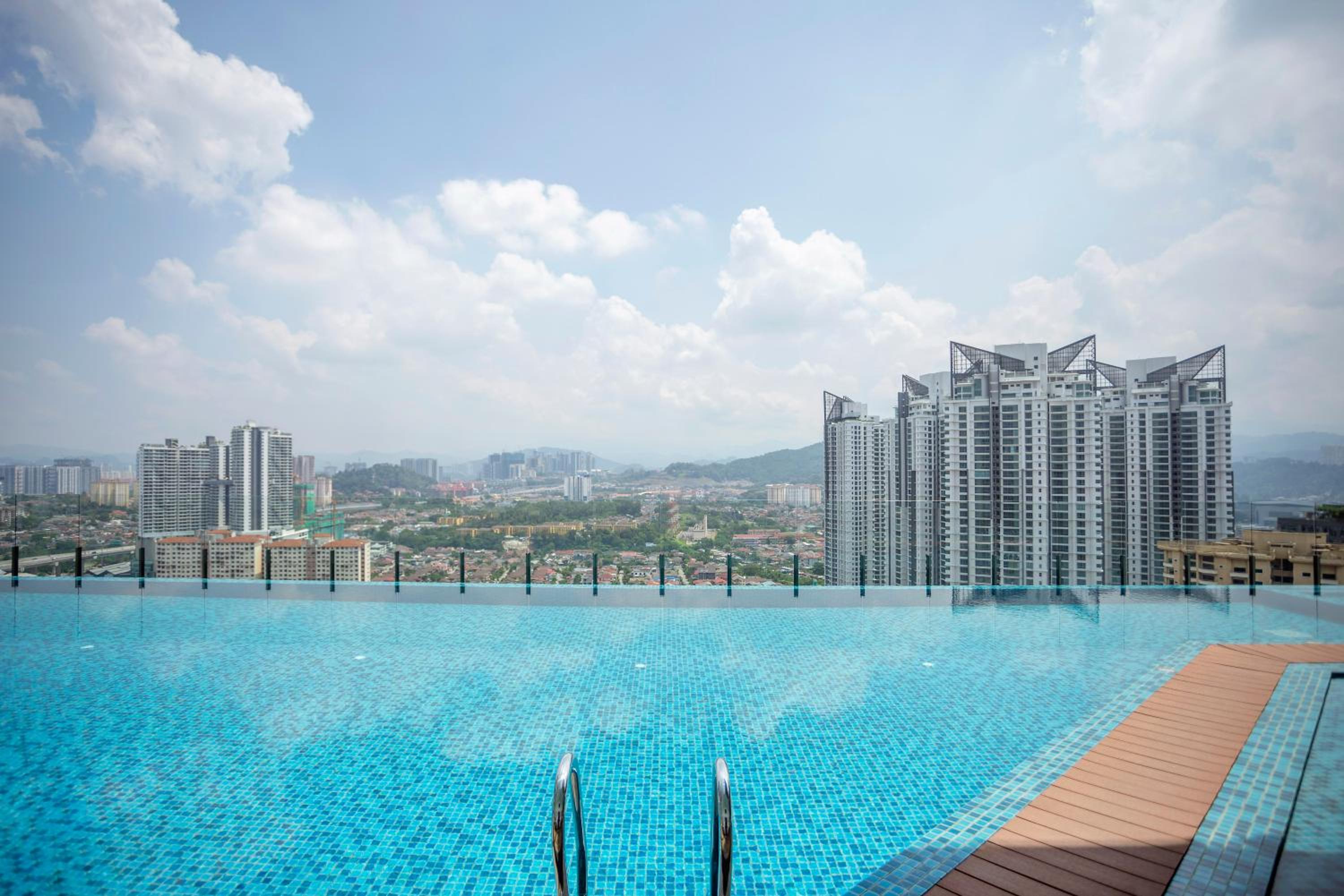 Novo Ampang by COBNB near Gleneagles