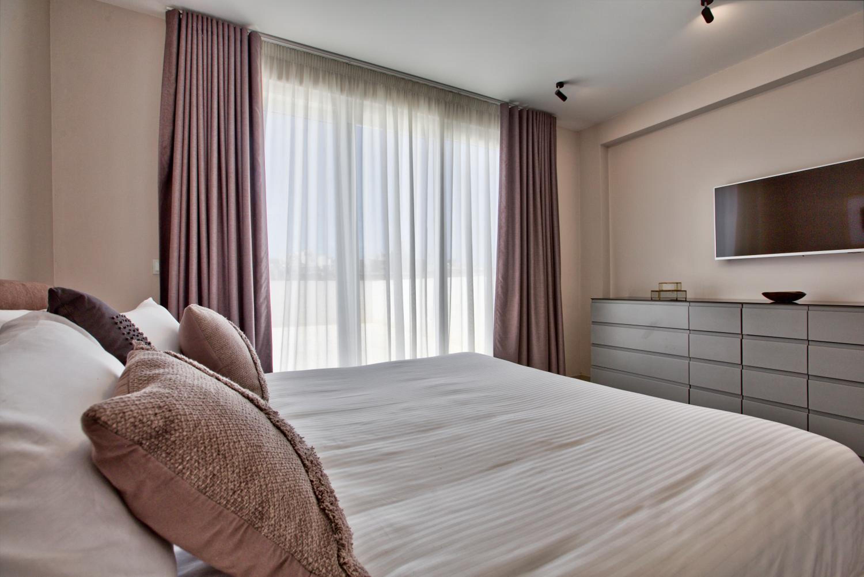 Sea Front Spacious Valletta Views Apartments view 5