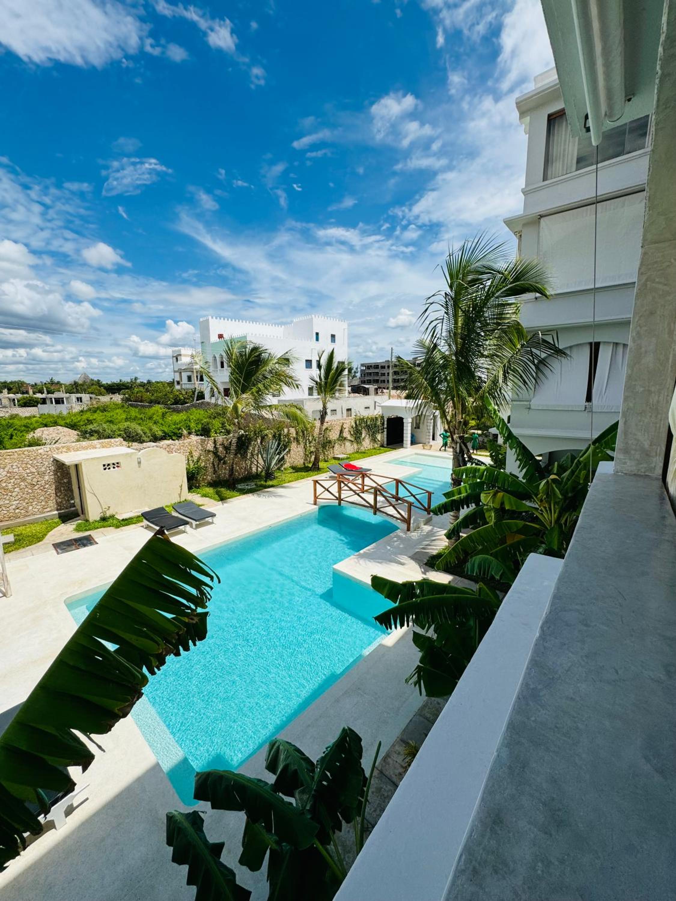 INFINITY KIRA apartments view 4