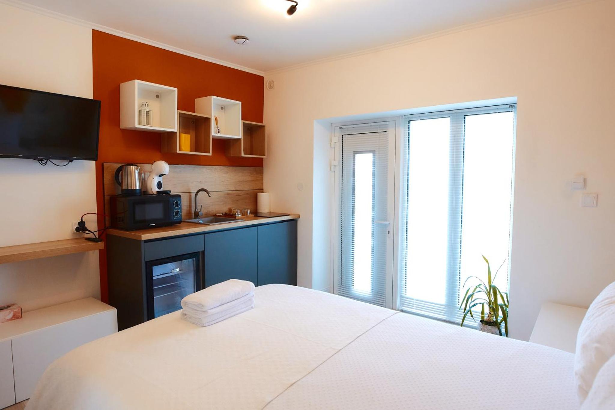 PRIMA APARTMENTS