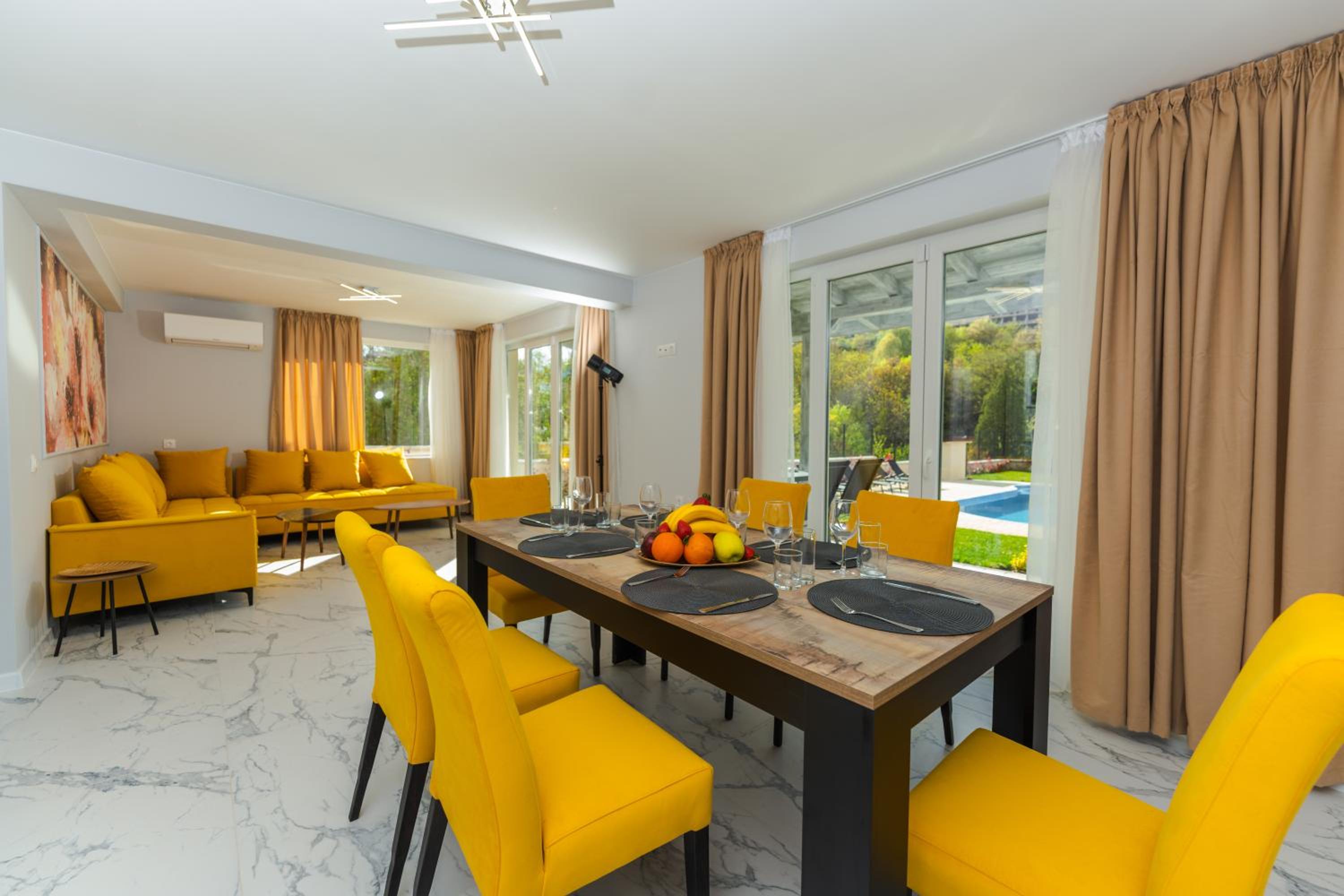 ENEVI Guest Houses-Къщи за гости Еневи