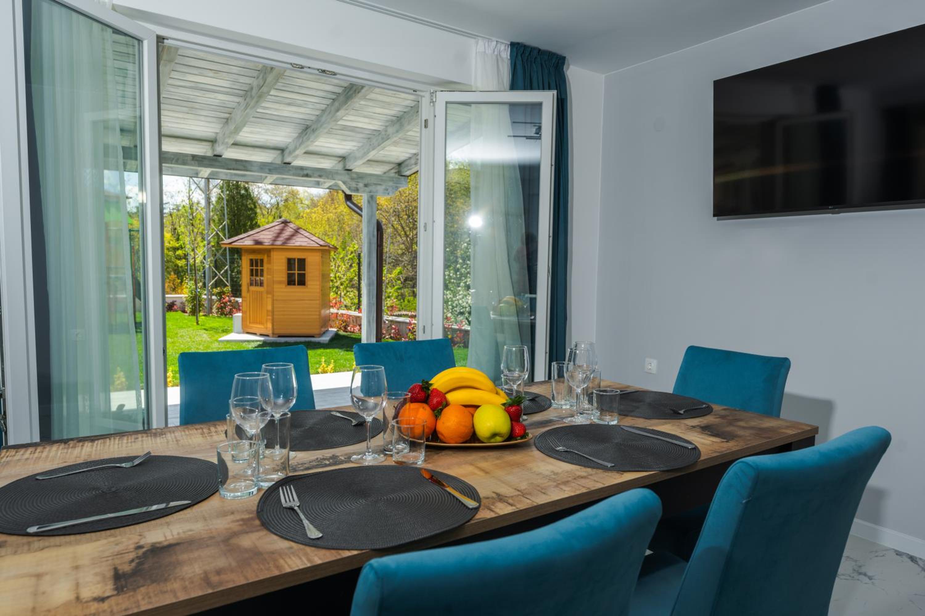 ENEVI Guest Houses-Къщи за гости Еневи