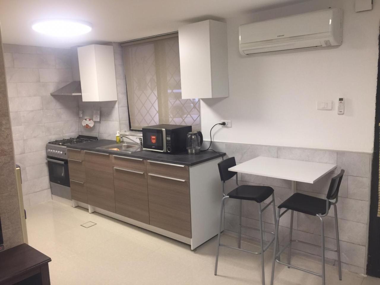 ‘C’ DAZZLING MODERN 2 BDRM APT IN KHALDA Free WIFI view 3