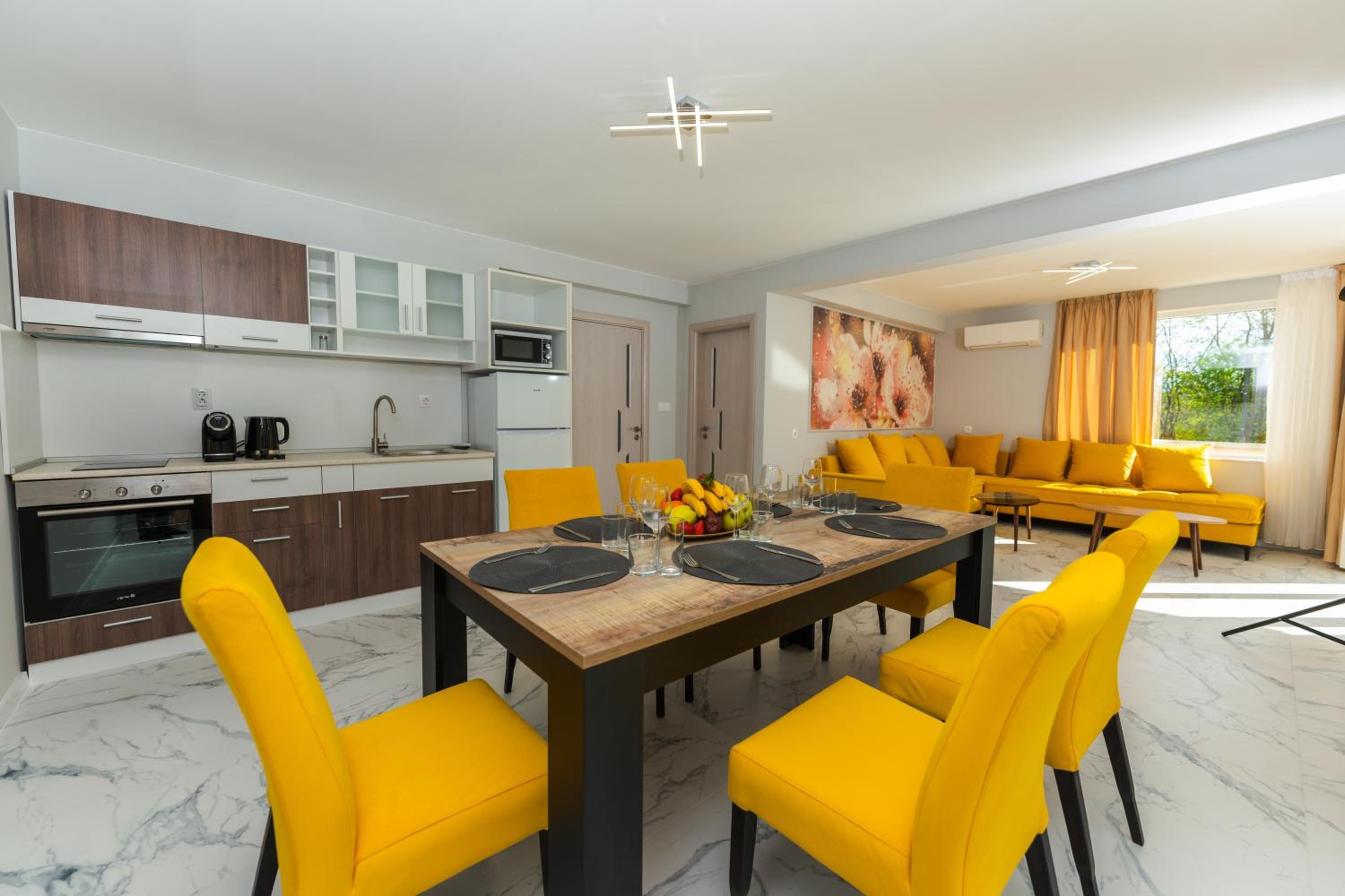 ENEVI Guest Houses-Къщи за гости Еневи