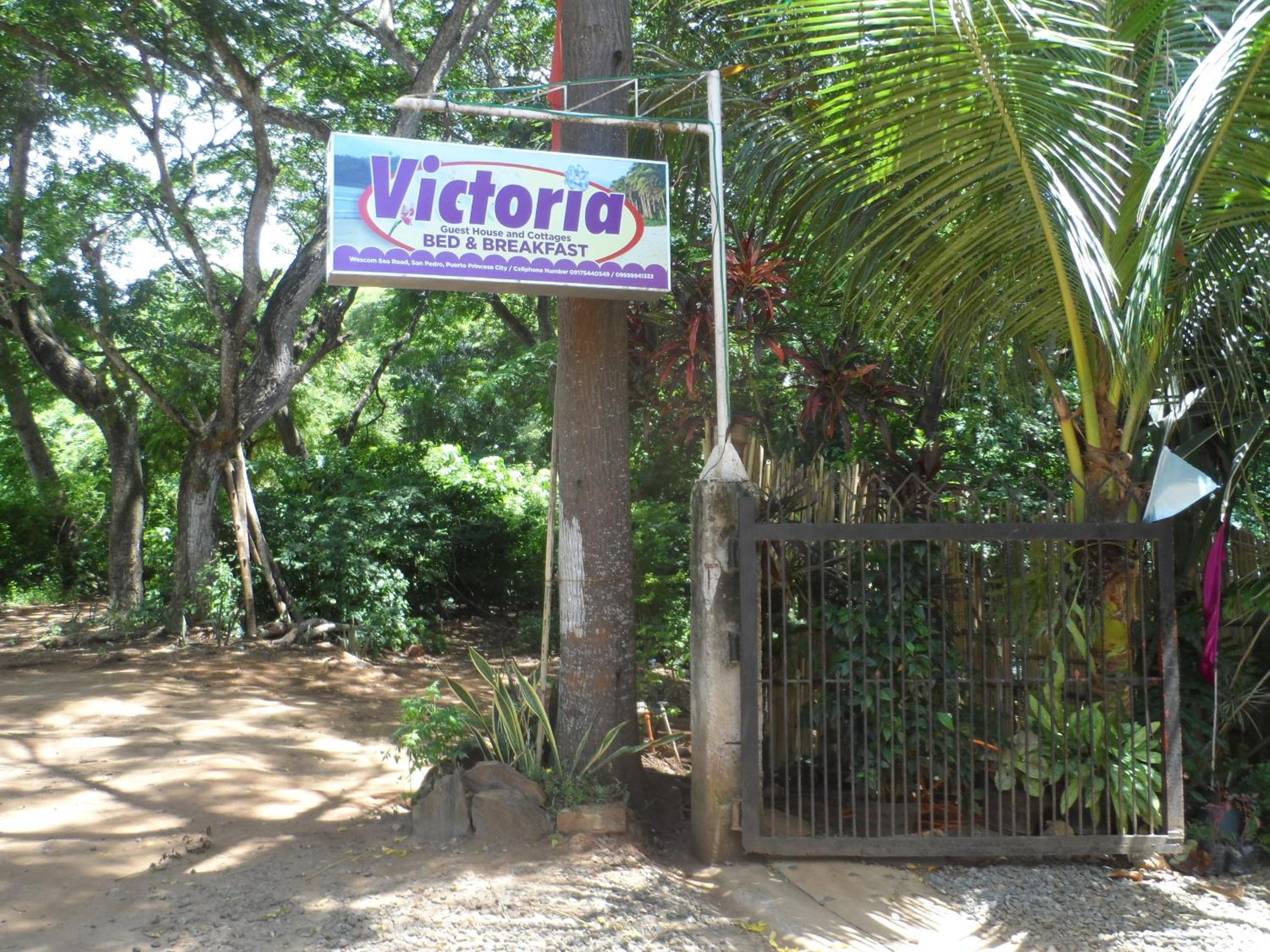 Victoria Guest House and Cottages