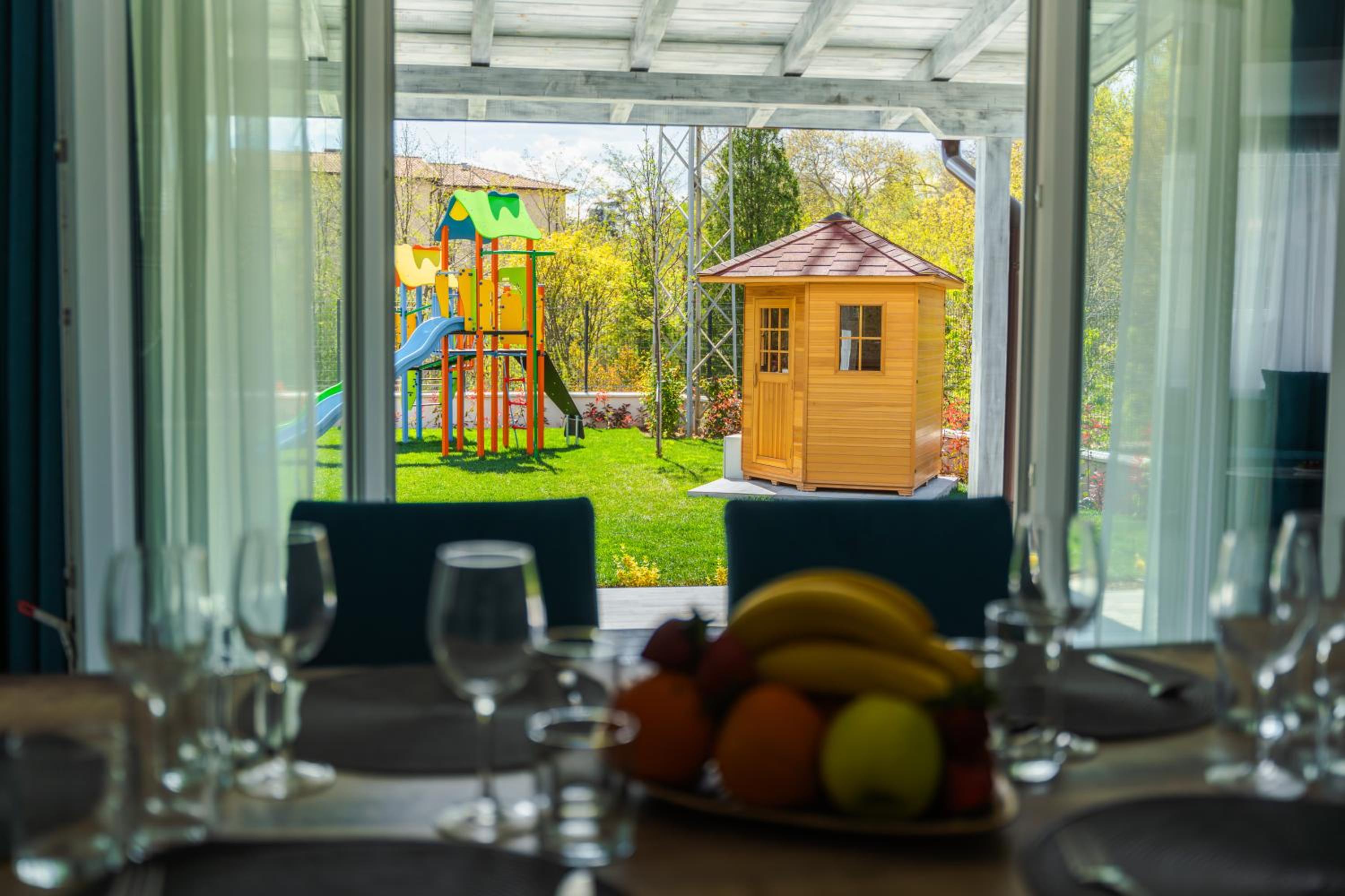 ENEVI Guest Houses-Къщи за гости Еневи