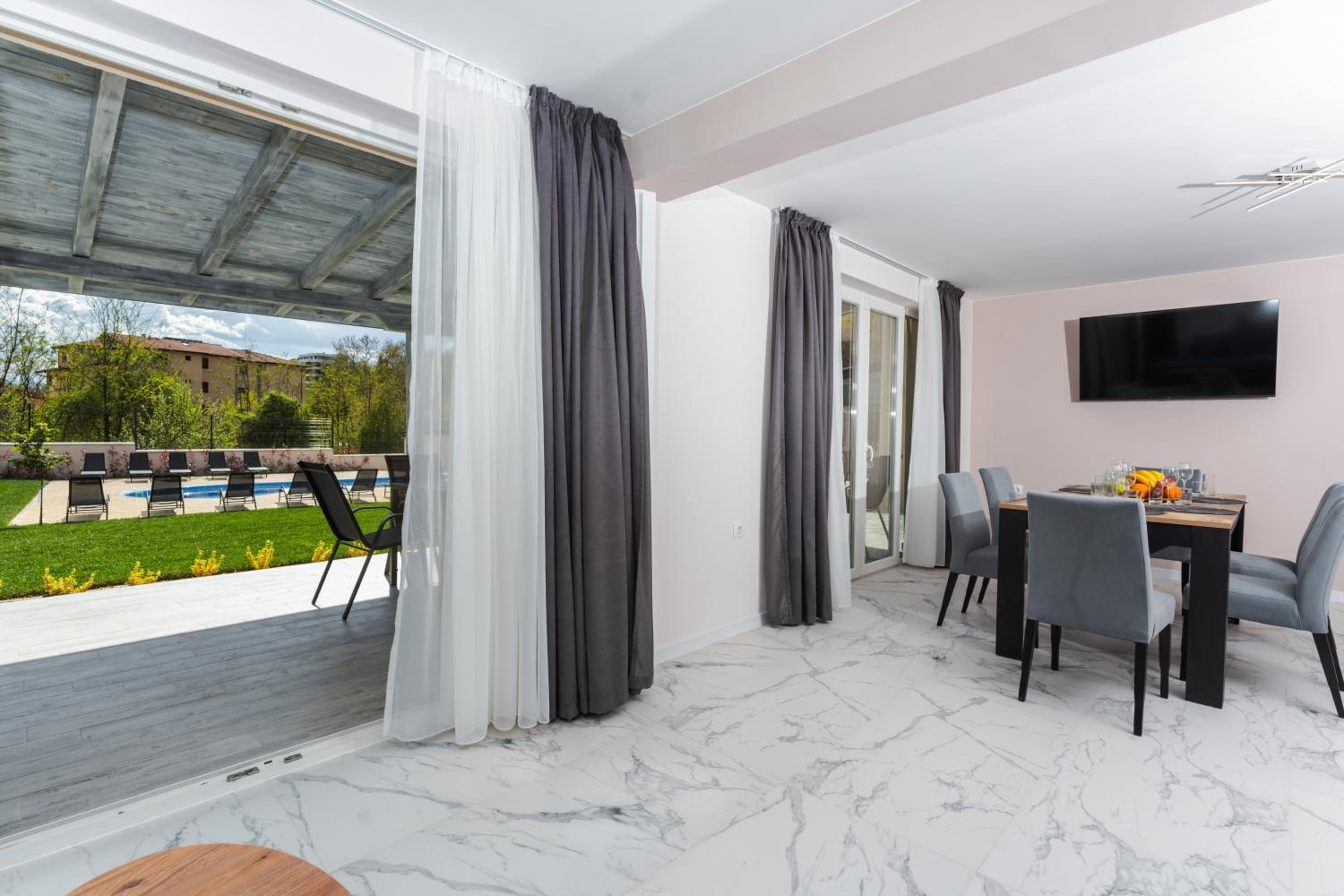 ENEVI Guest Houses-Къщи за гости Еневи