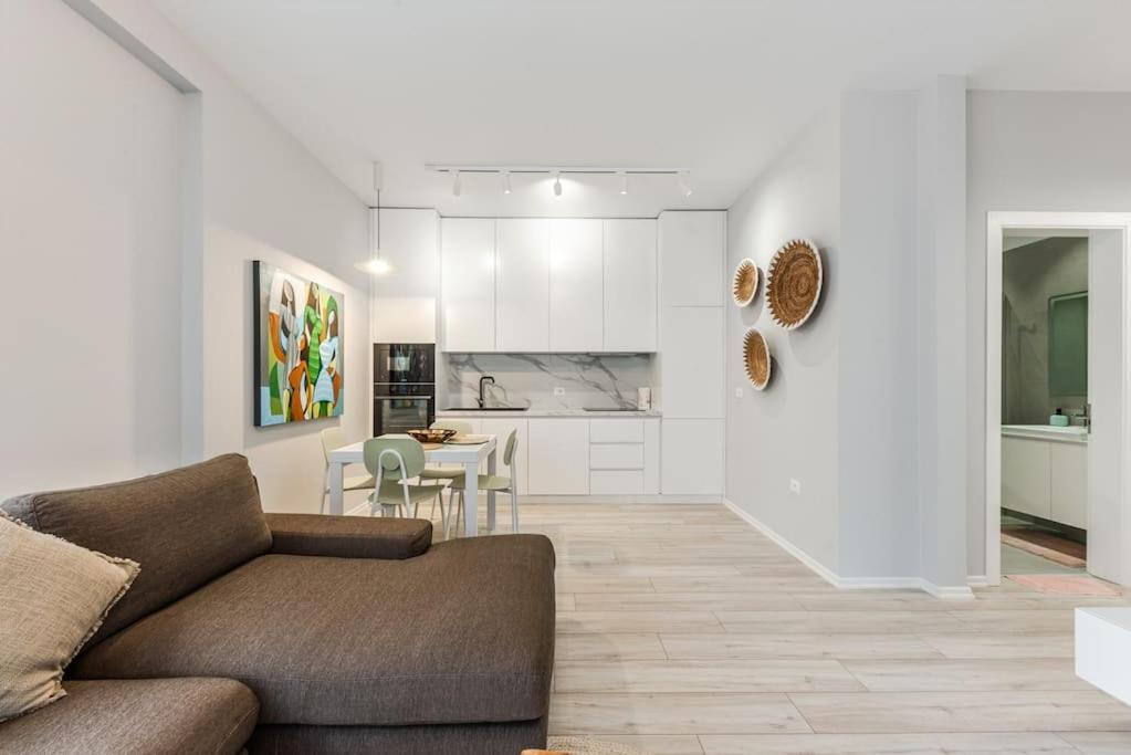 The Funky Apartment by PikHost
