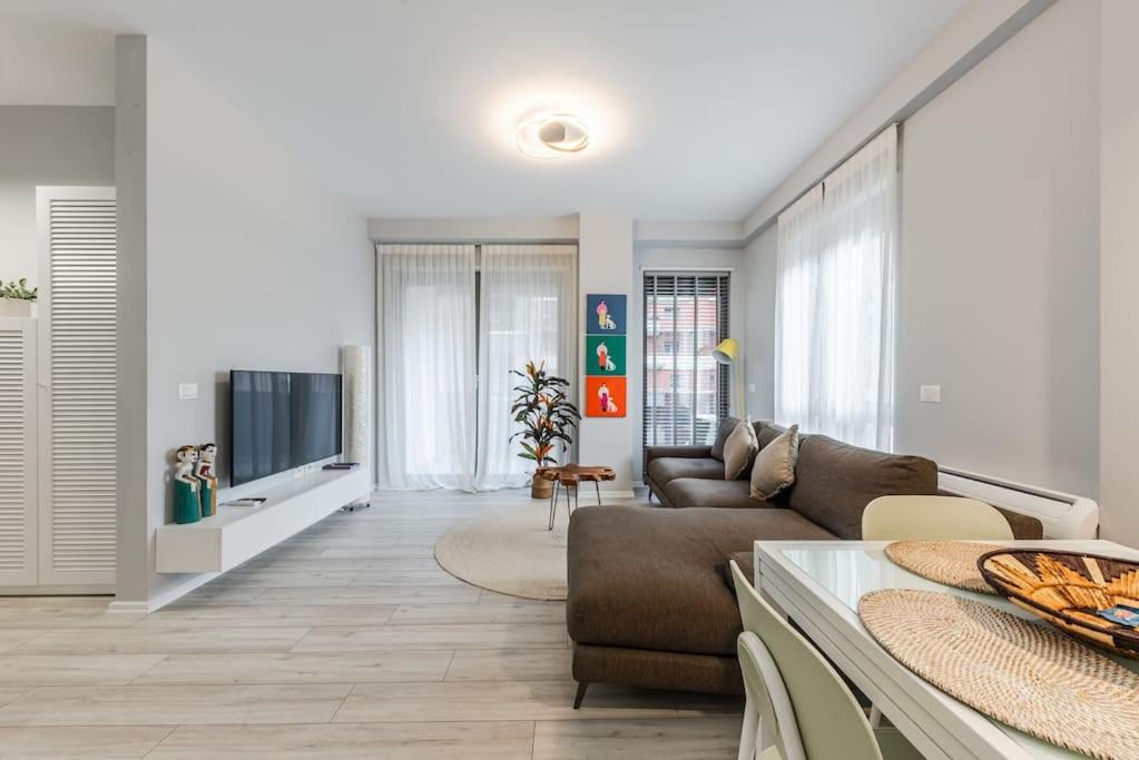 The Funky Apartment by PikHost