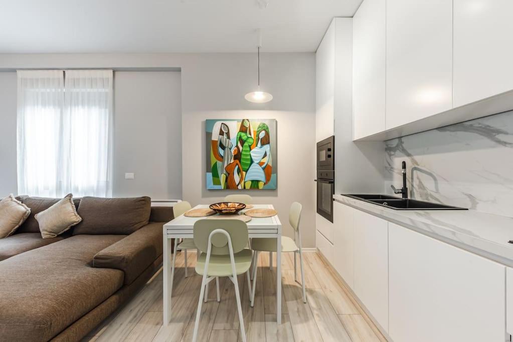 The Funky Apartment by PikHost