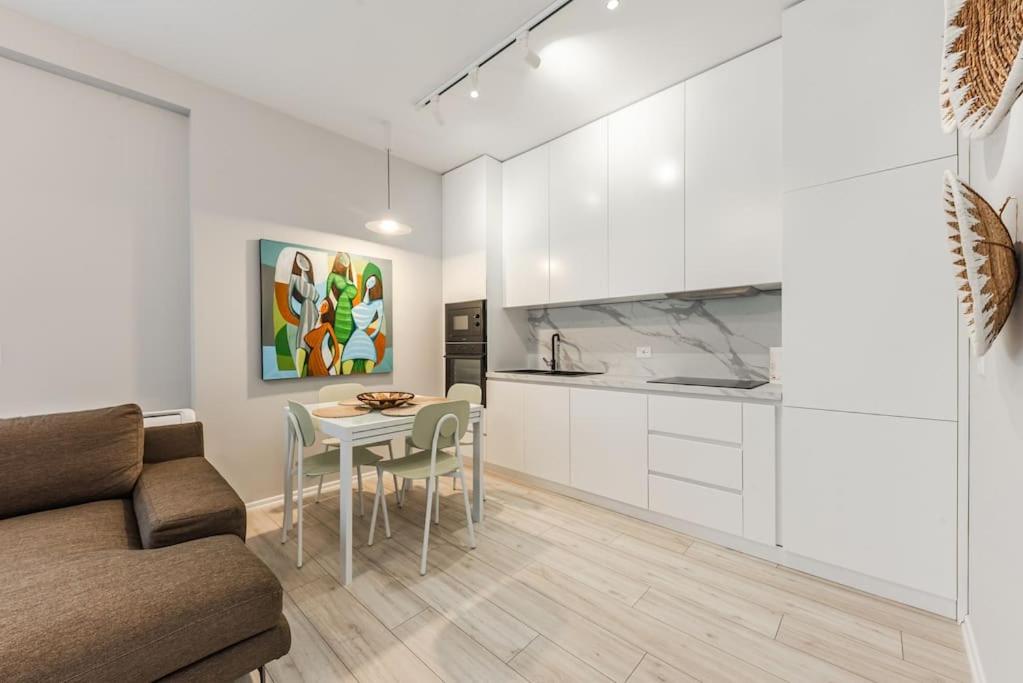 The Funky Apartment by PikHost
