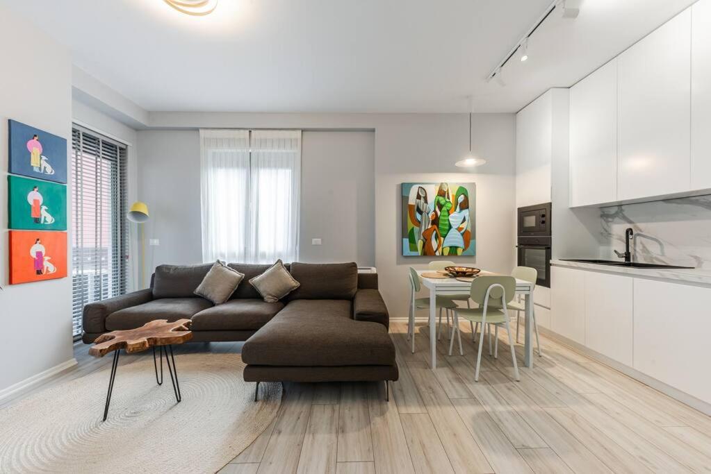 The Funky Apartment by PikHost