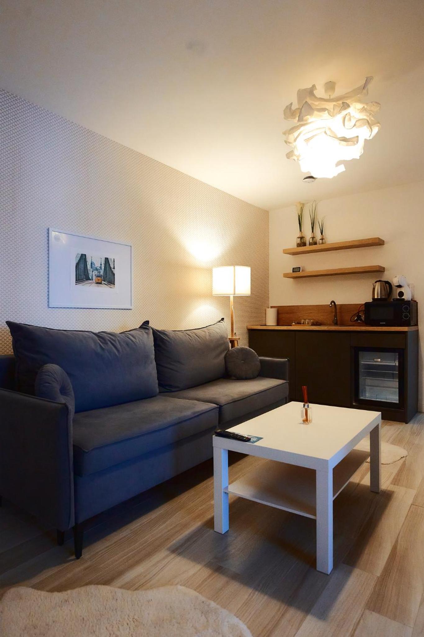 PRIMA APARTMENTS