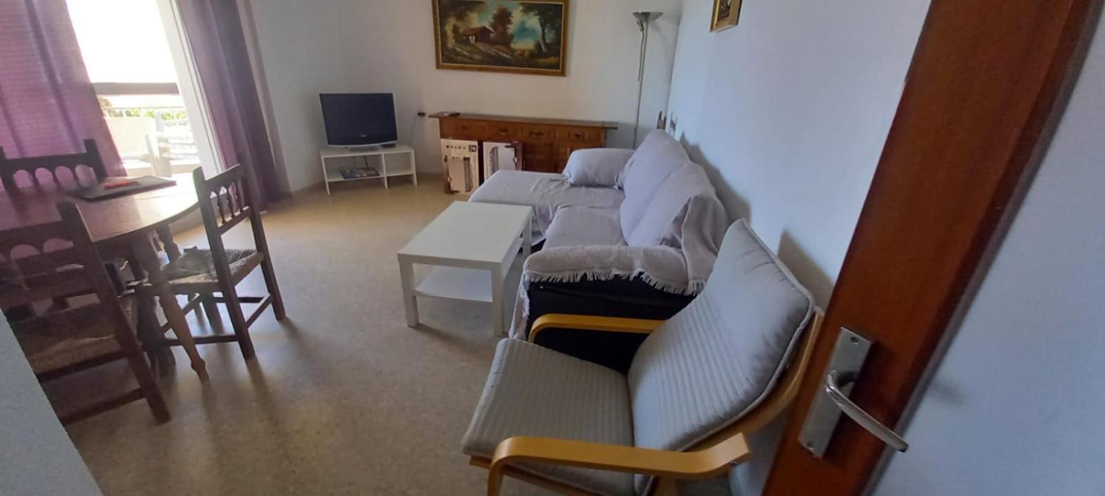 APARTAMENTO PRIMERA LÍNEA DE PLAYA