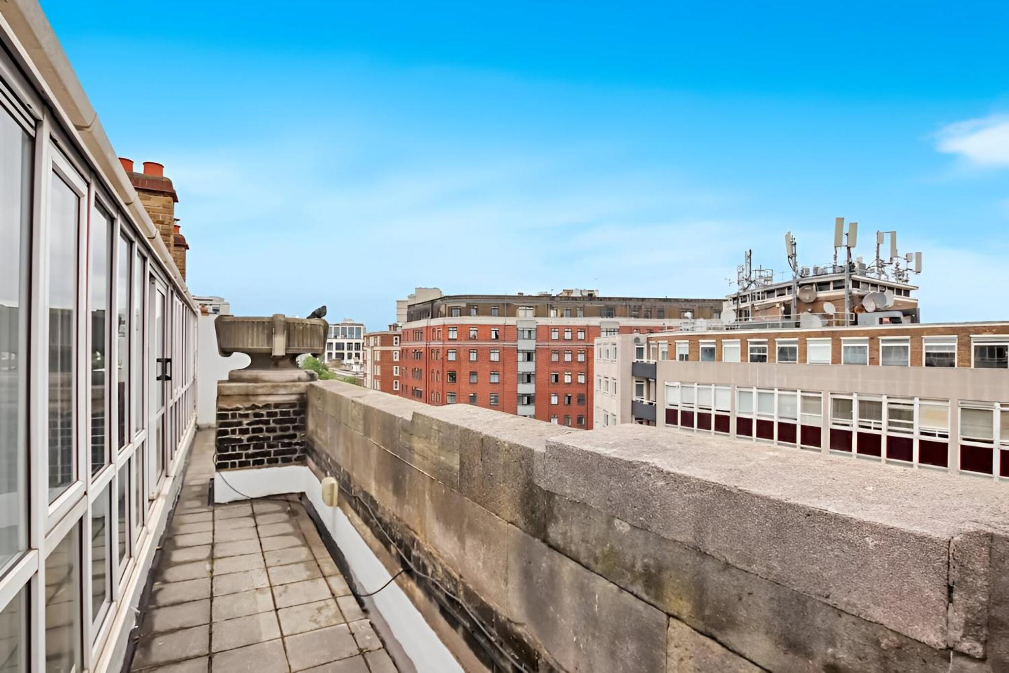 Luxurious 2-Bedroom Penthouse In Marble Arch -65GC