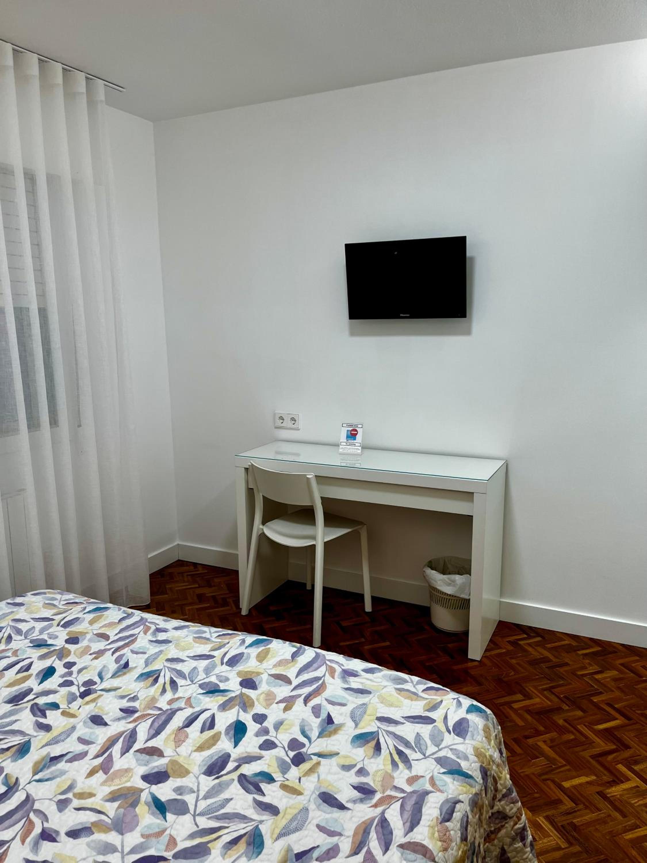 Hostal Charo II