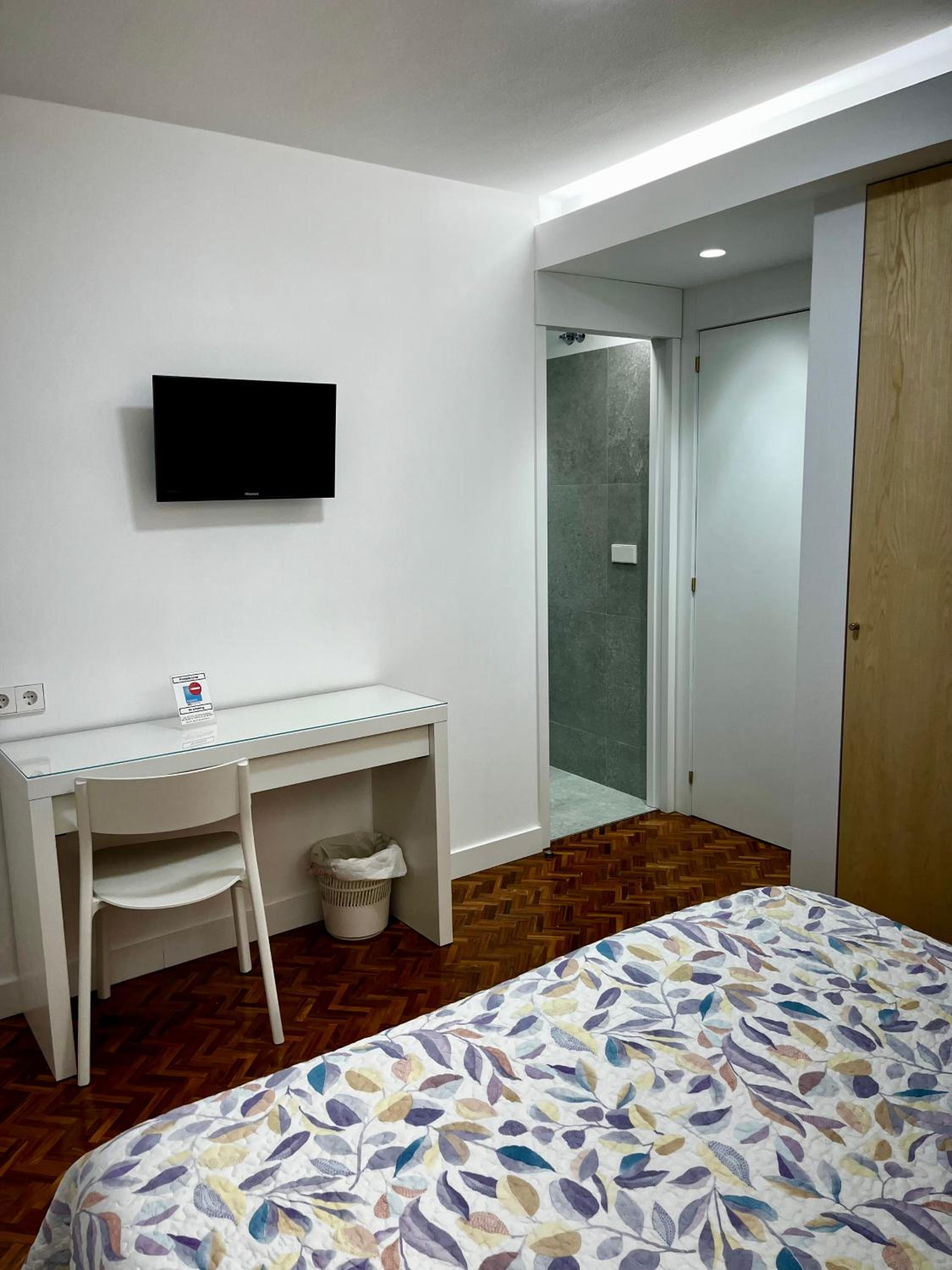 Hostal Charo II