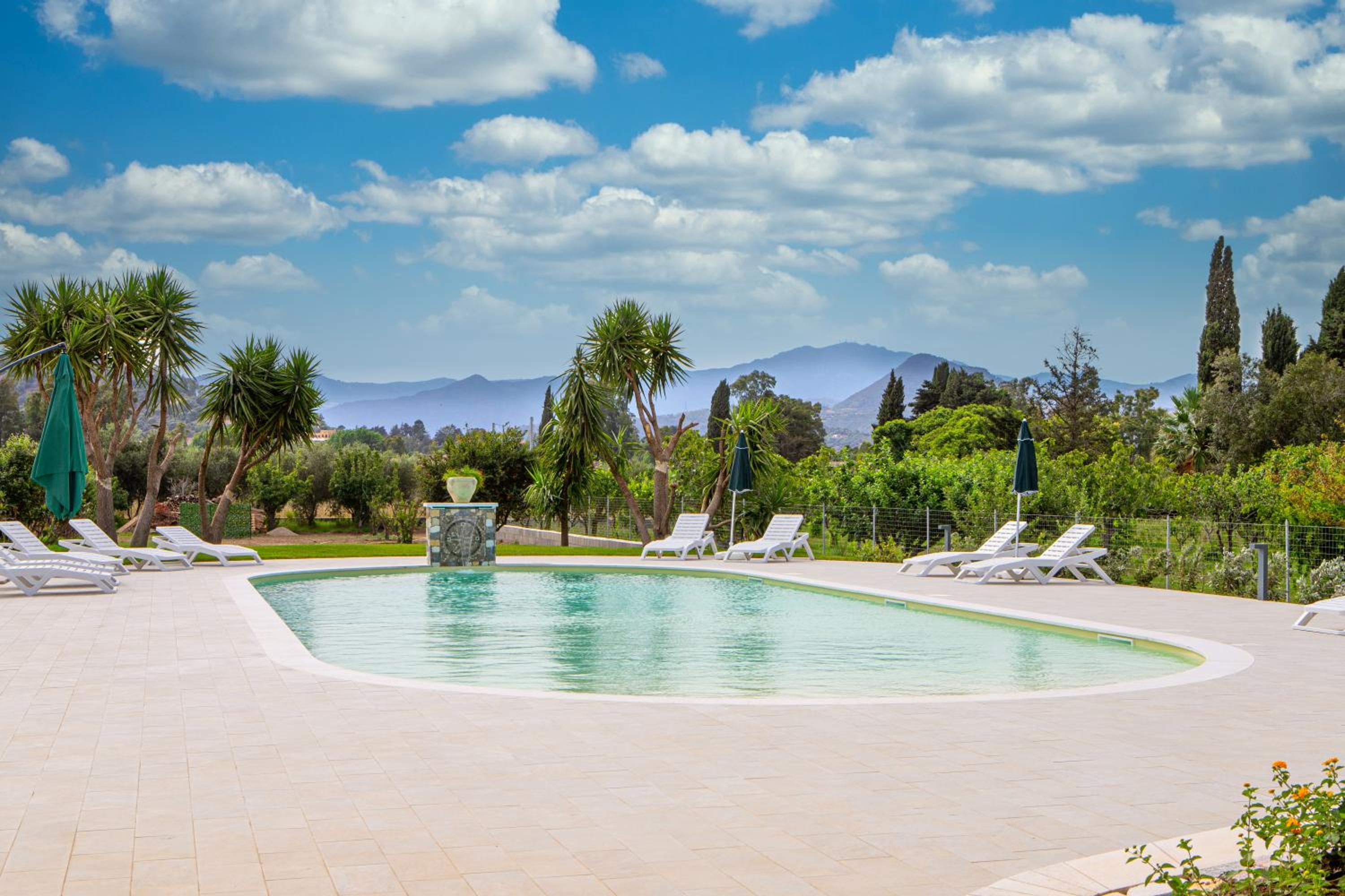 Acquamarina, appartamenti sul mare con piscina view 4
