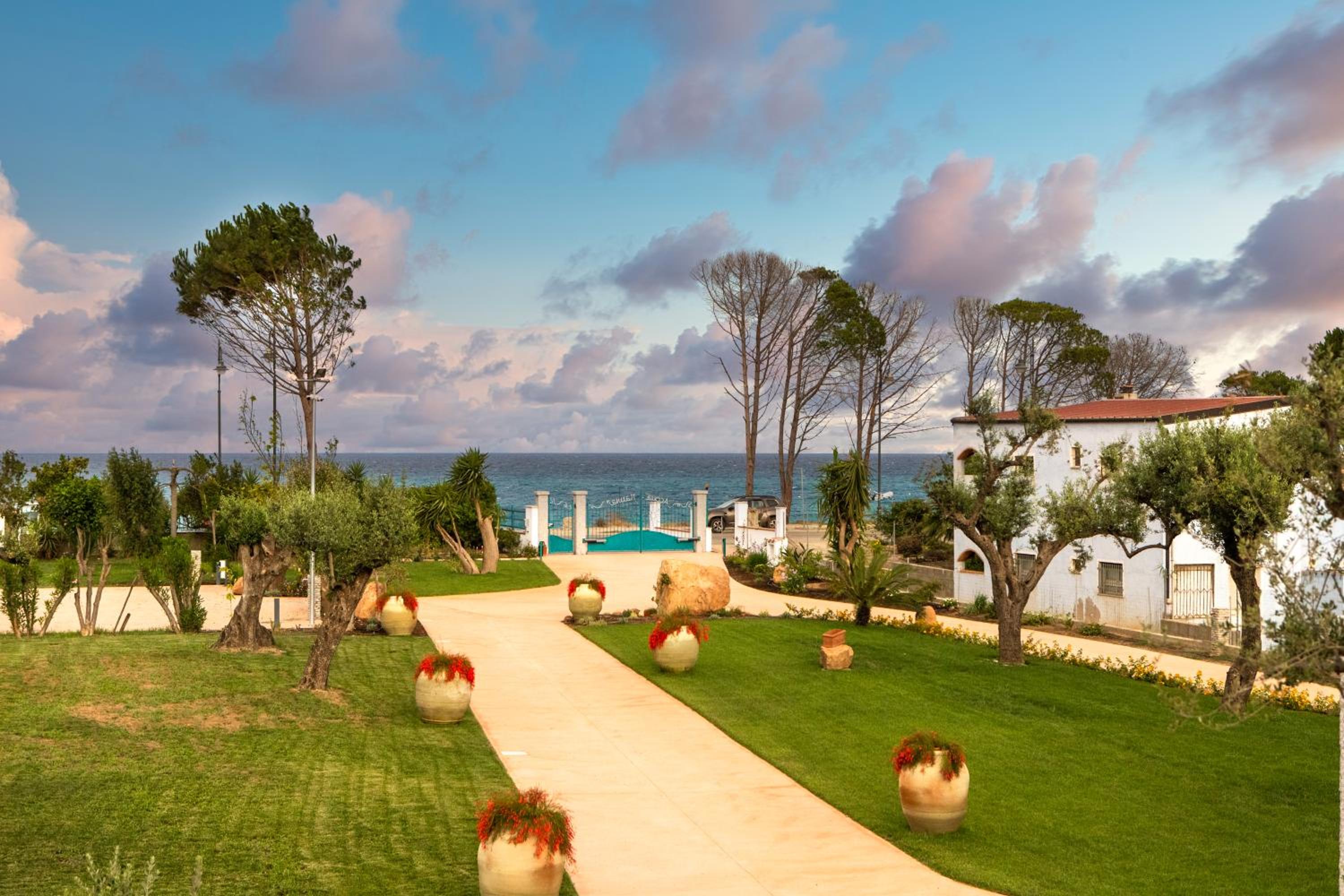 Acquamarina, appartamenti sul mare con piscina view 5